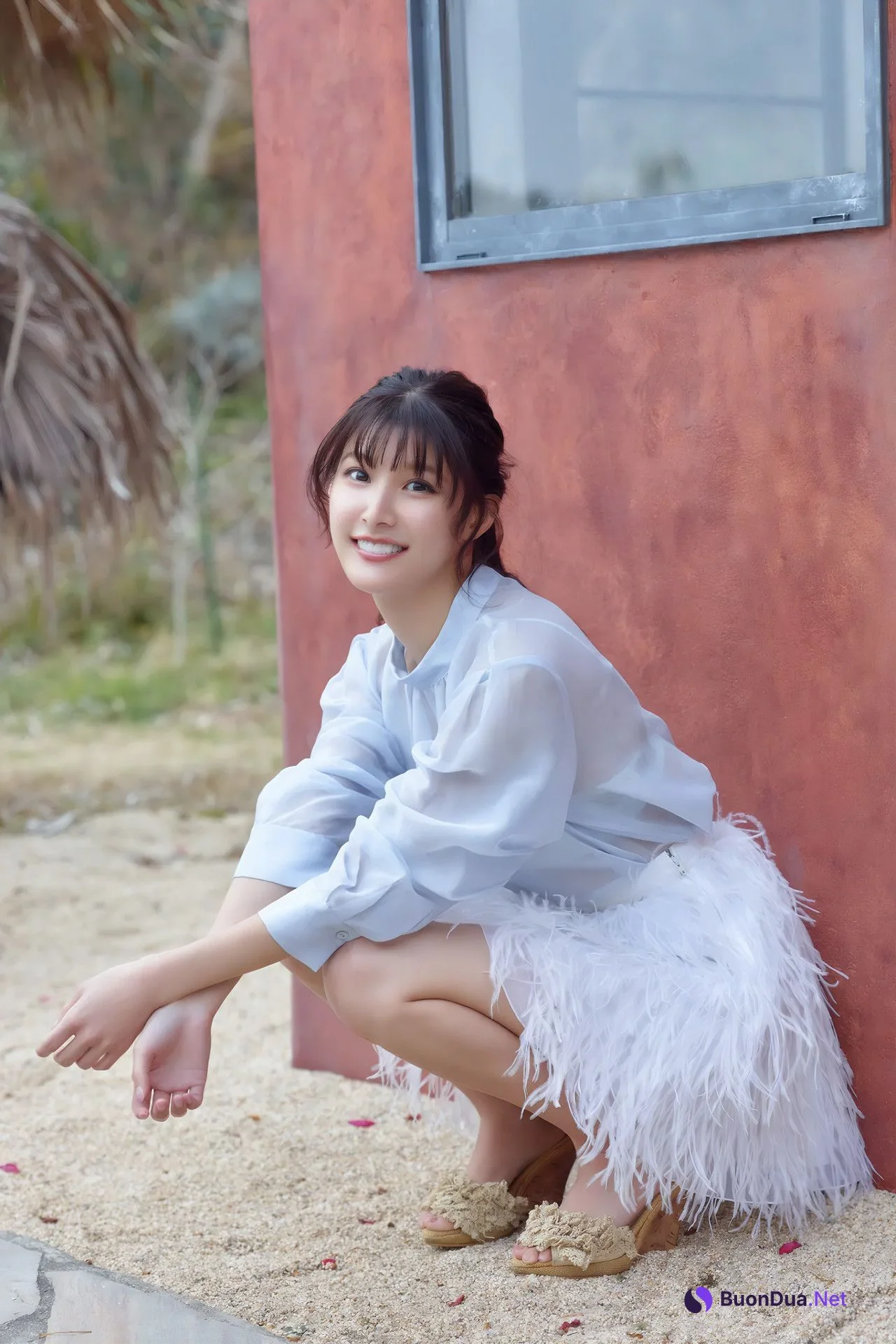 Hinano Ayakawa 彩川ひなの, FRIDAY GOLD フライデーゴールド 魅惑のボディライン - Photo 5