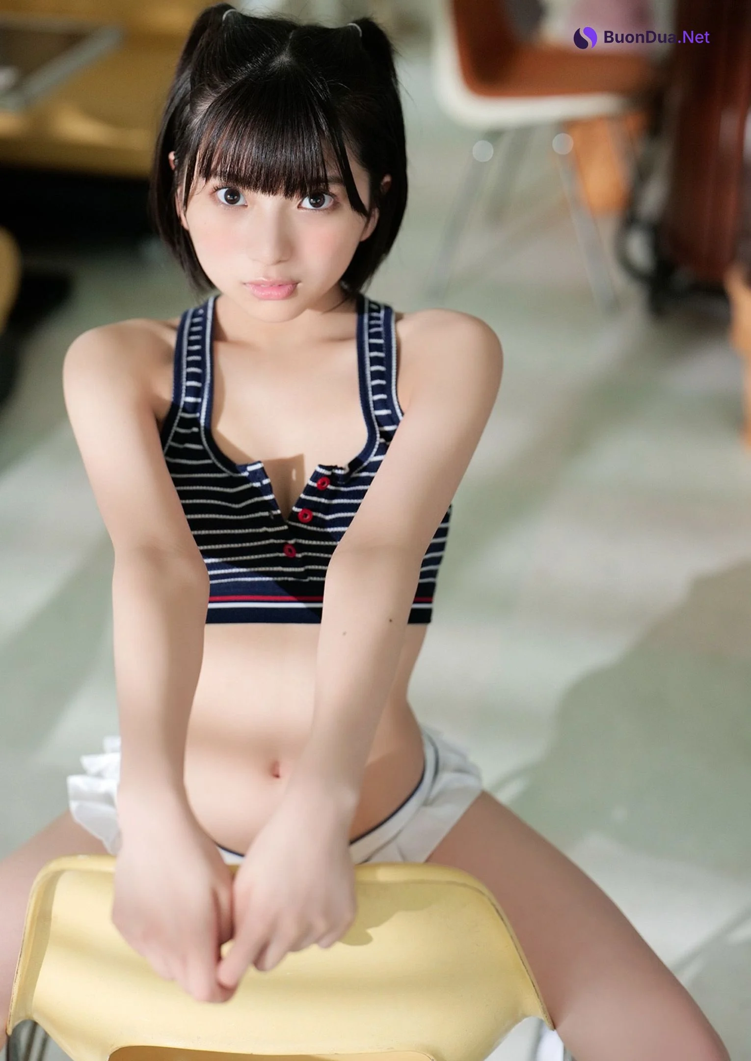 Hinano Himeno 姫野ひなの, Young Jump 2022 No.43 (ヤングジャンプ 2022年43号) - Photo 9