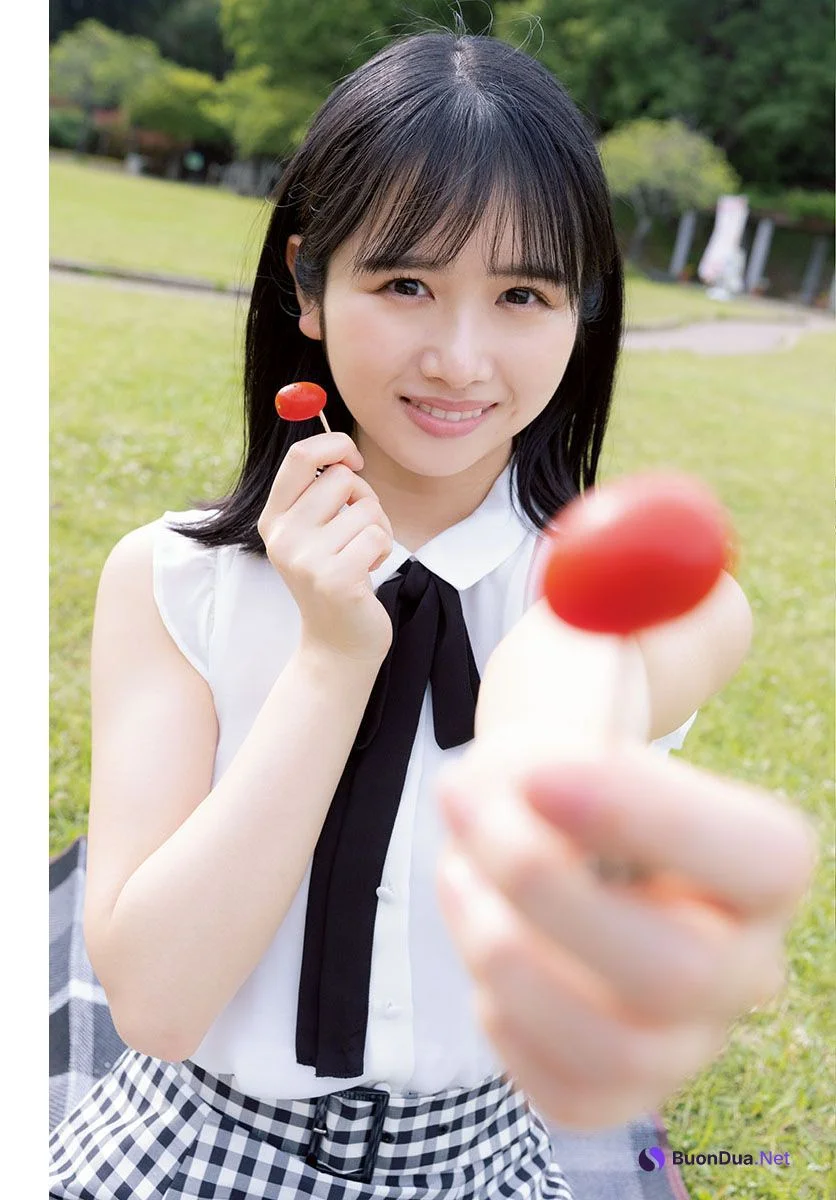 Hinano Kamimura 上村ひなの, Shonen Sunday 2022 No.28 (週刊少年サンデー 2022年28号) - Photo 12