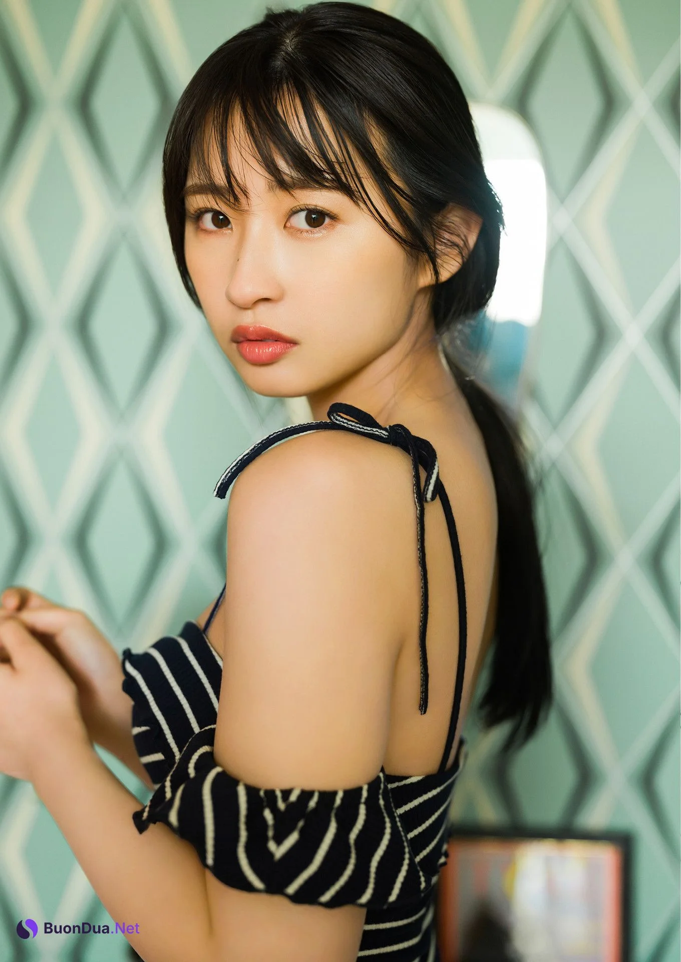 Hinata Matsumoto 松本日向, デジタル限定 YJ Photo Book 「寝ても覚めても…」 Set.03 - Photo 14