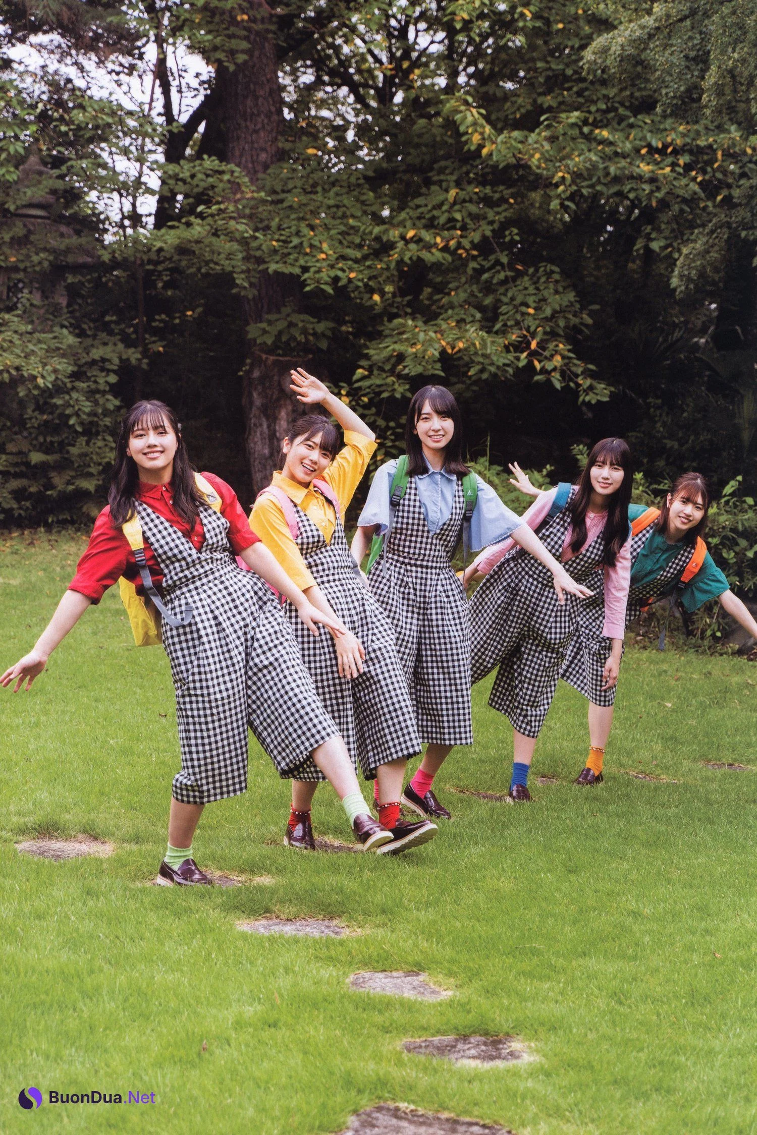 Hinatazaka46 日向坂46, B.L.T. 2021.12 (ビー・エル・ティー 2021年12月号) - Photo 16