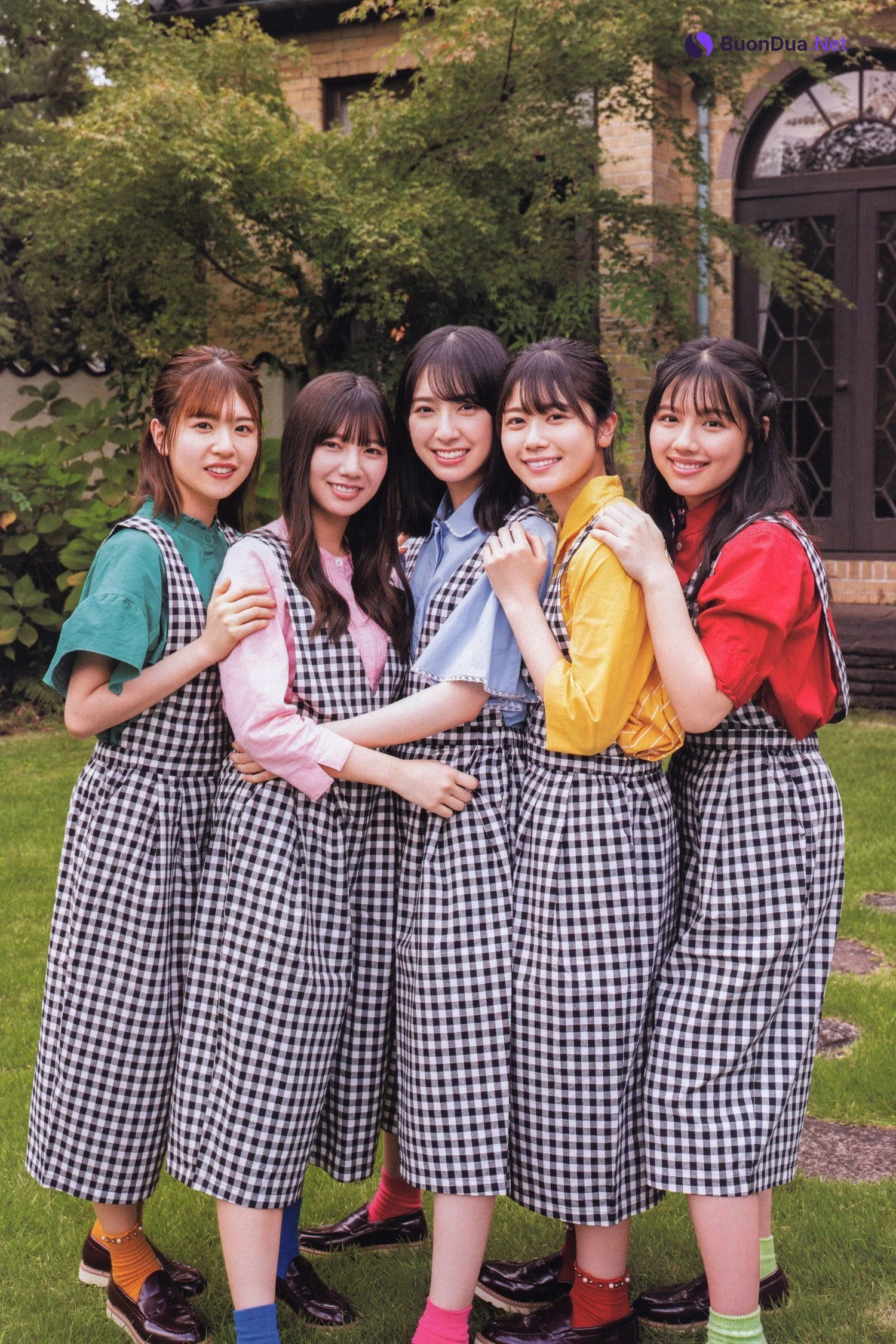 Hinatazaka46 日向坂46, B.L.T. 2021.12 (ビー・エル・ティー 2021年12月号) - Photo 17