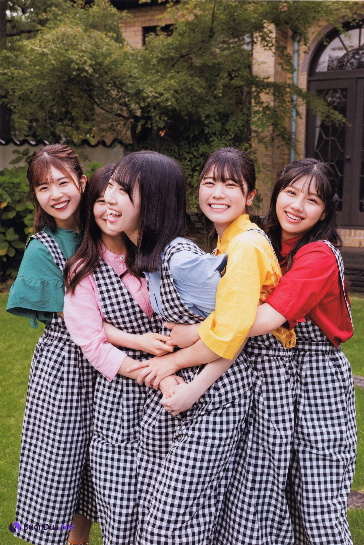 Hinatazaka46 日向坂46, B.L.T. 2021.12 (ビー・エル・ティー 2021年12月号) - Photo 18