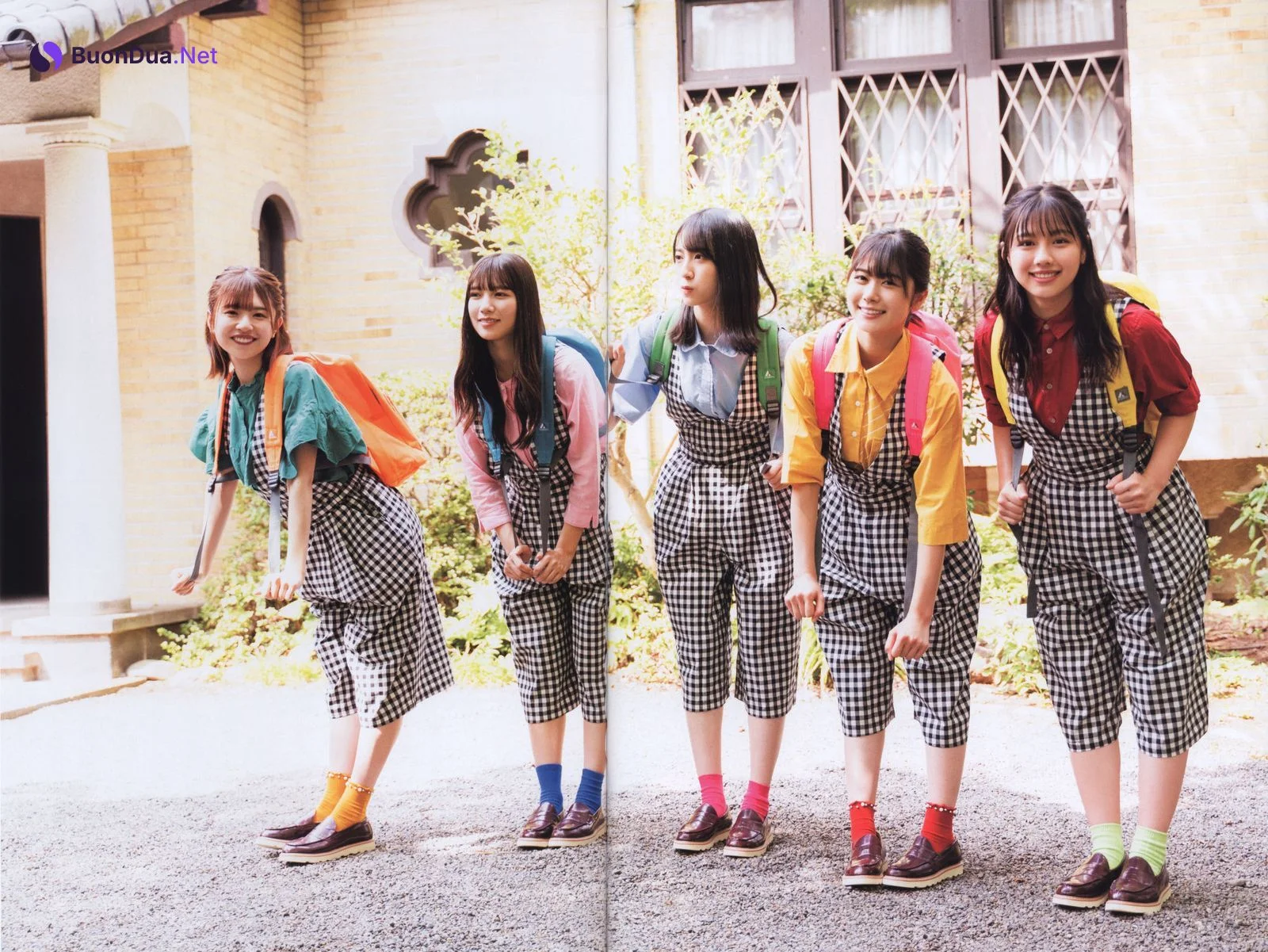 Hinatazaka46 日向坂46, B.L.T. 2021.12 (ビー・エル・ティー 2021年12月号) - Photo 19