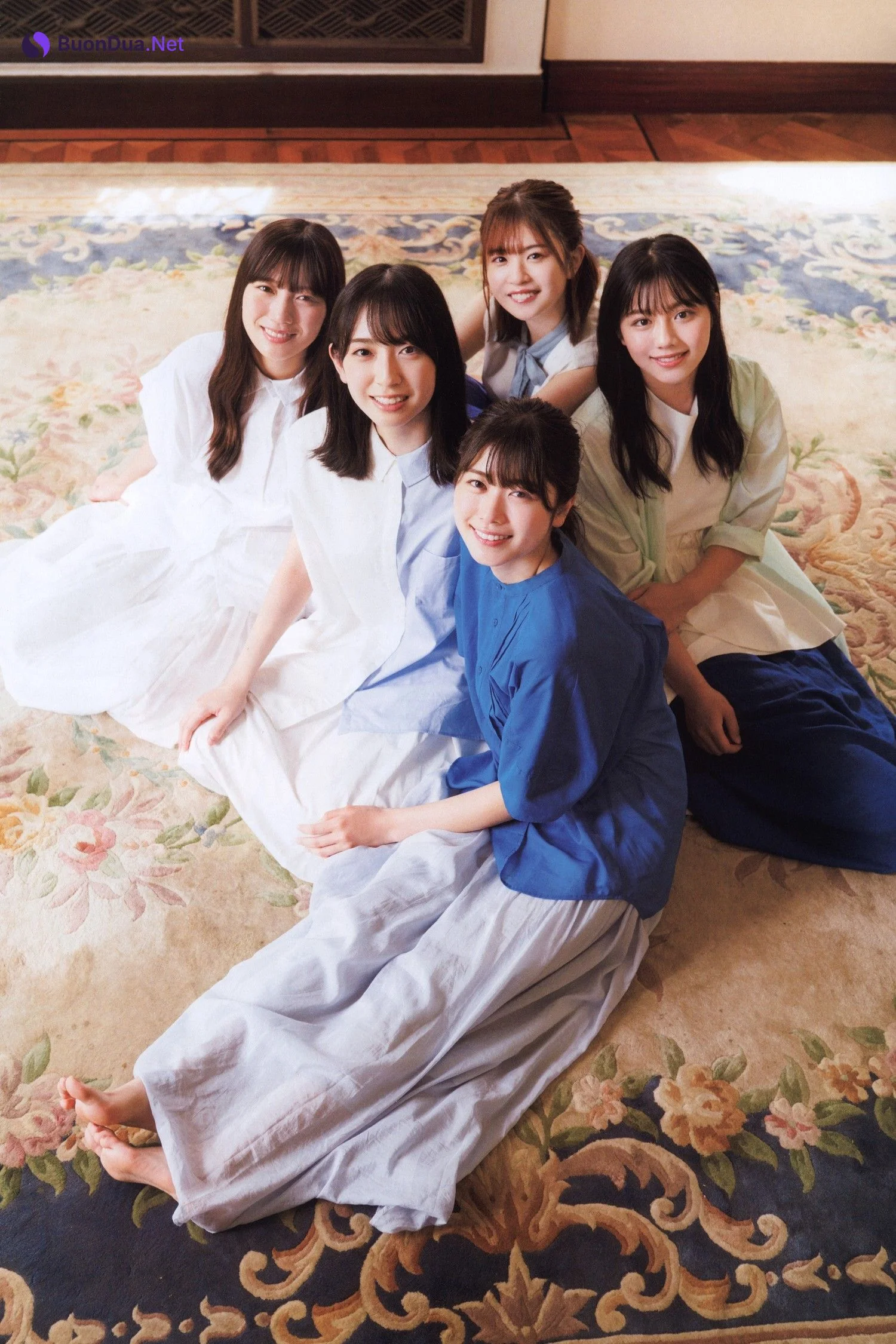 Hinatazaka46 日向坂46, B.L.T. 2021.12 (ビー・エル・ティー 2021年12月号) - Photo 3
