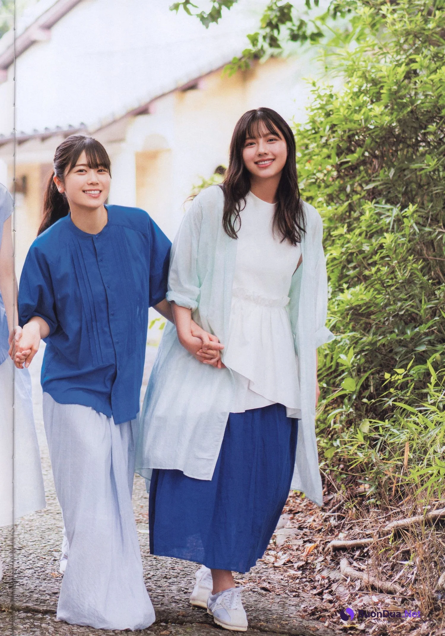 Hinatazaka46 日向坂46, B.L.T. 2021.12 (ビー・エル・ティー 2021年12月号) - Photo 8
