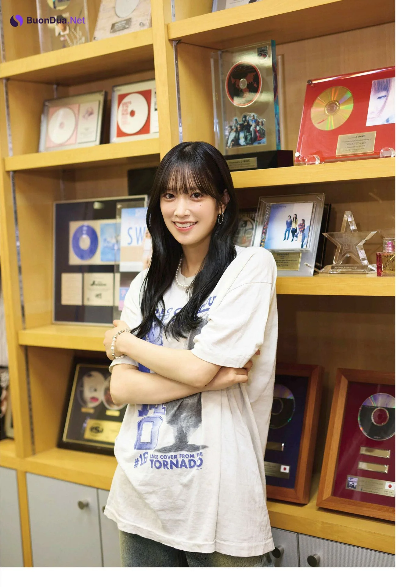 Hinatazaka46 日向坂46, BRODY 2024 No.08 (ブロディ 2024年8月号) - Photo 5