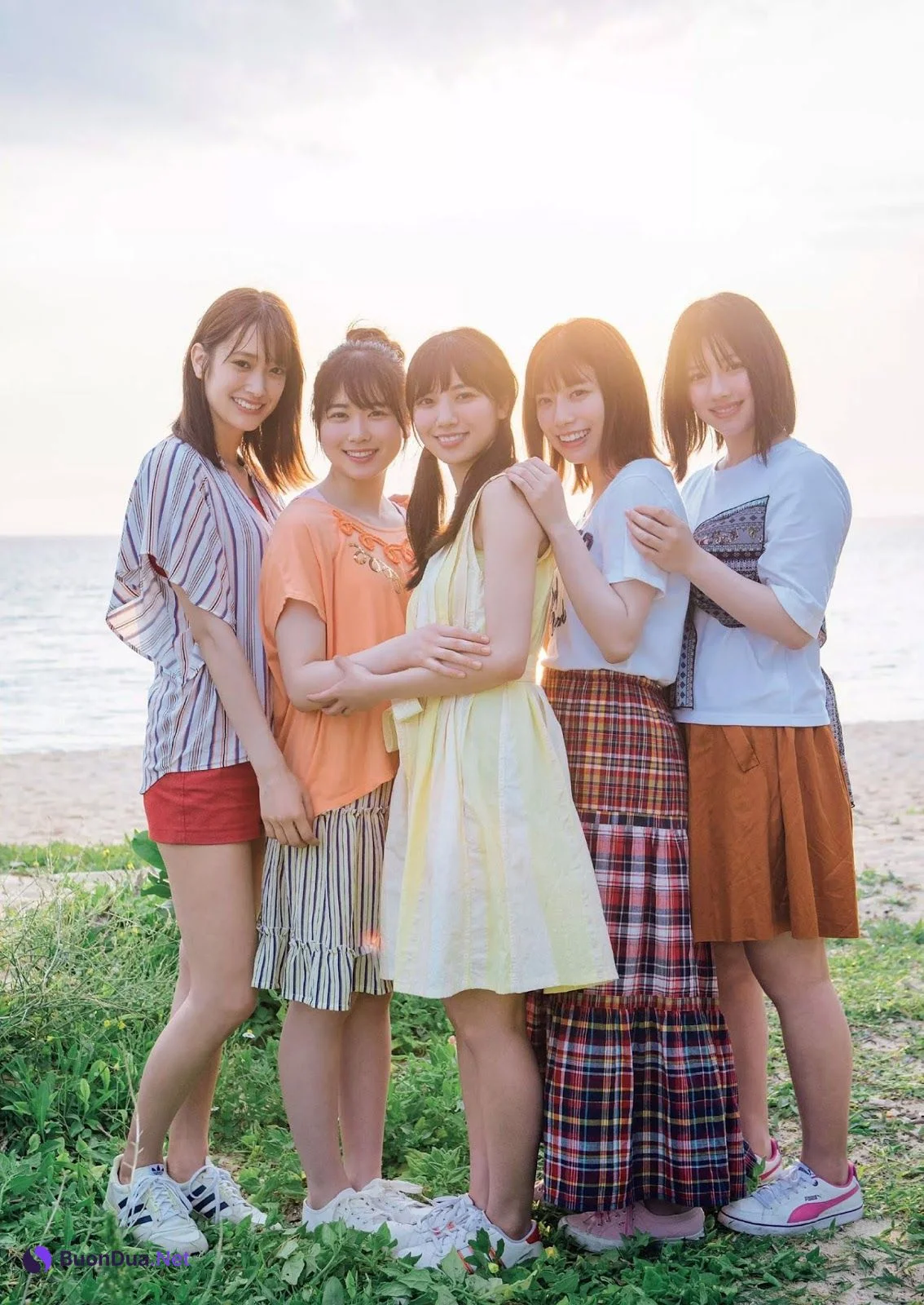 Hinatazaka46 日向坂46, Weekly Playboy 2019 No.33 (週刊プレイボーイ 2019年33号) - Photo 15