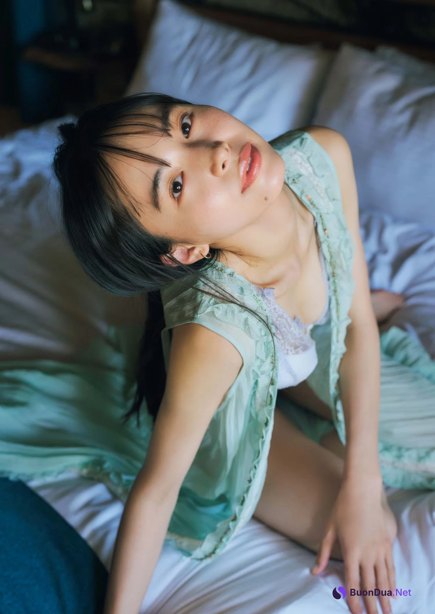 Hiroe Igeta 井桁弘恵, Big Comic Spirits 2025 No.10 (ビッグコミックスピリッツ 2025年10号) - Photo 12