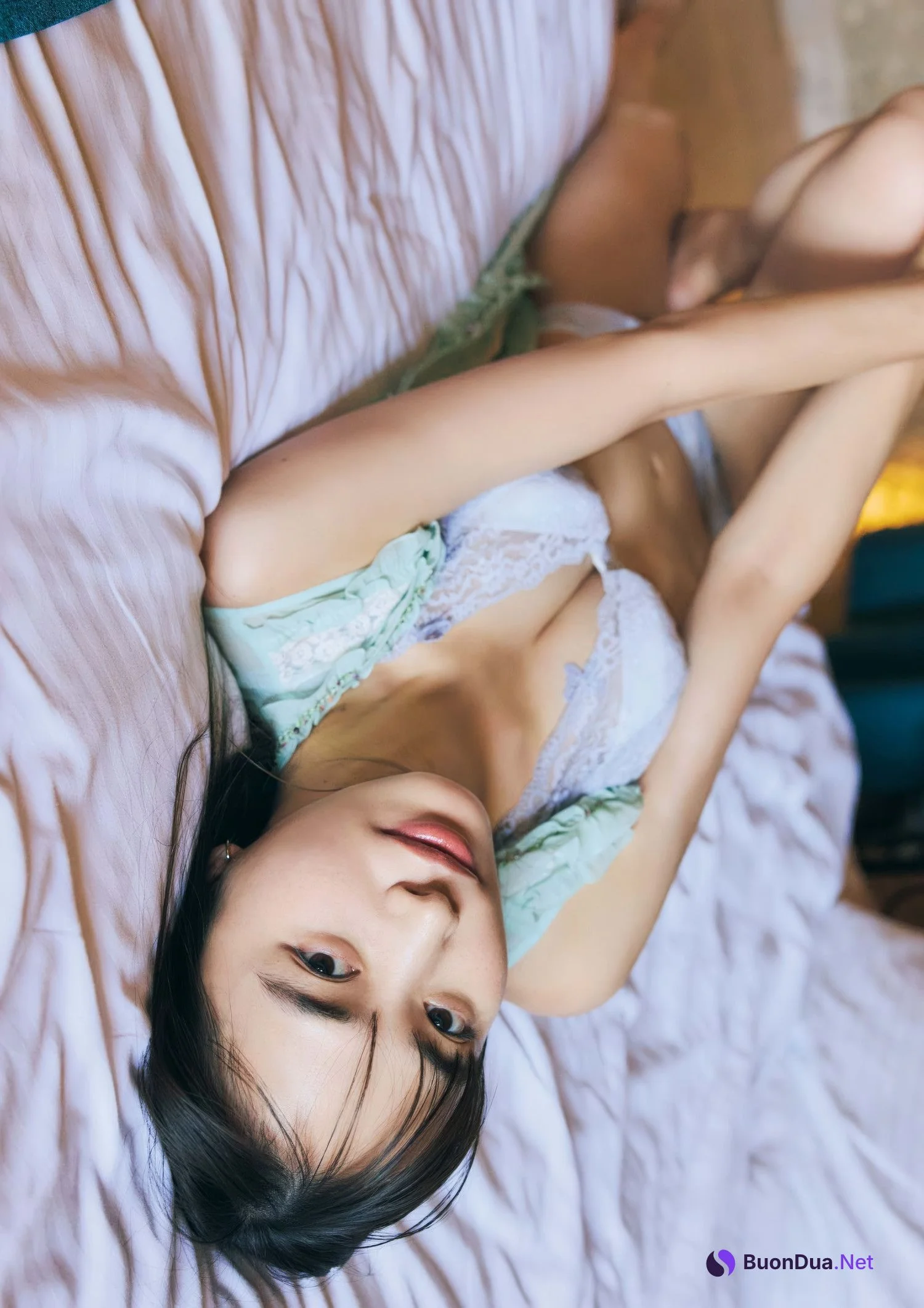 Hiroe Igeta 井桁弘恵, Big Comic Spirits 2025 No.10 (ビッグコミックスピリッツ 2025年10号) - Photo 15