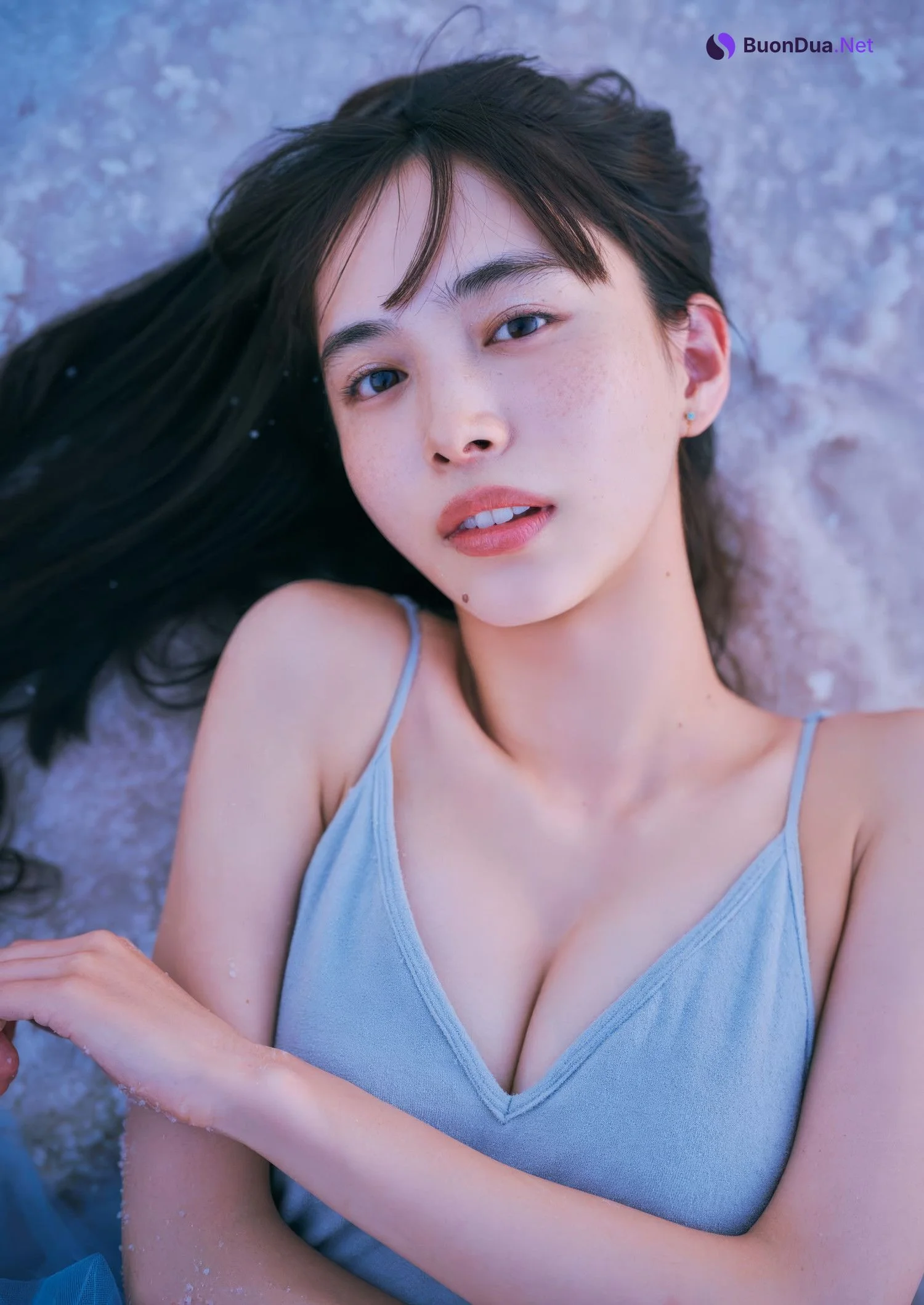 Hiroe Igeta 井桁弘恵, Big Comic Spirits 2025 No.10 (ビッグコミックスピリッツ 2025年10号) - Photo 8