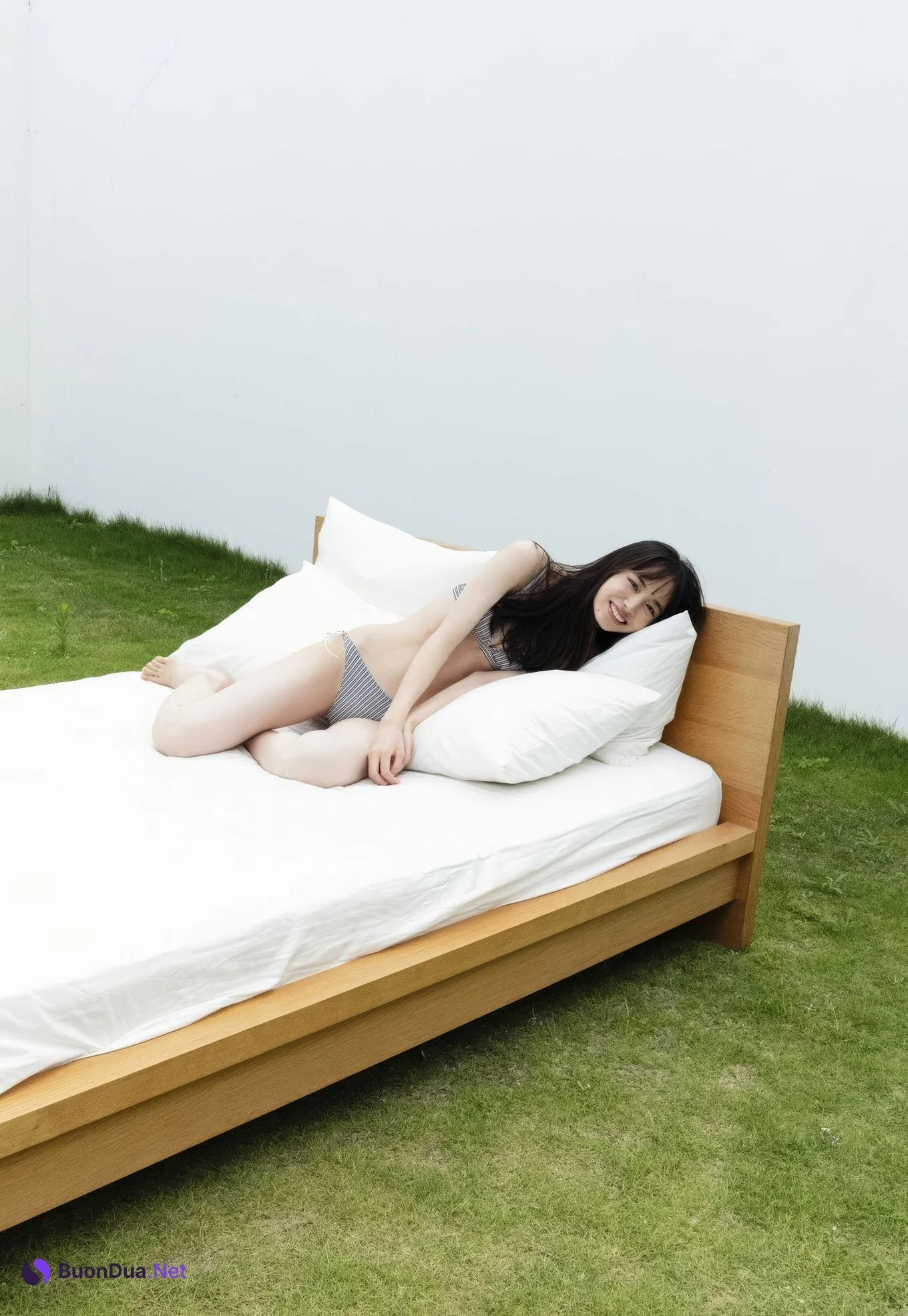 Hiroe Igeta 井桁弘恵, 週プレ Photo Book 「ヒーローになりたい。」 Set.01 - Photo 5