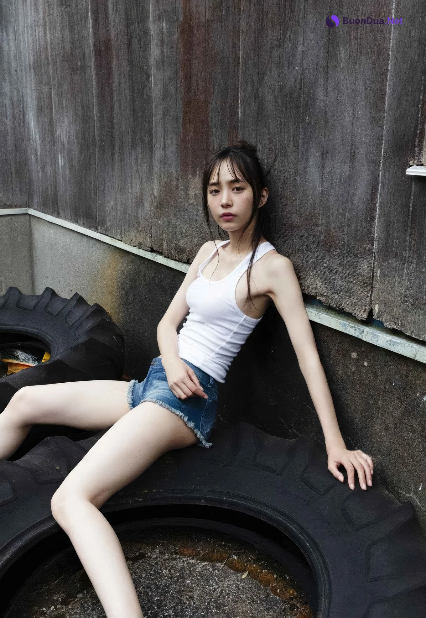 Hiroe Igeta 井桁弘恵, 週プレ Photo Book 「ヒーローになりたい。」 Set.02 - Photo 14
