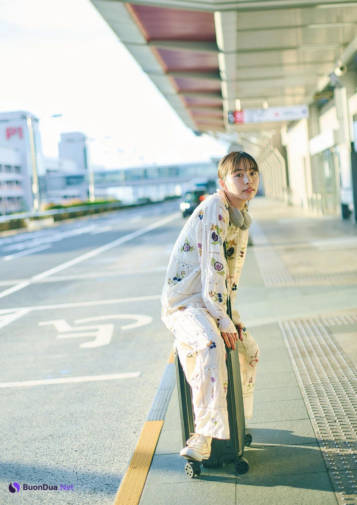Hiroe Igeta 井桁弘恵, 写真集 「つかのま」 Set.02 - Photo 3