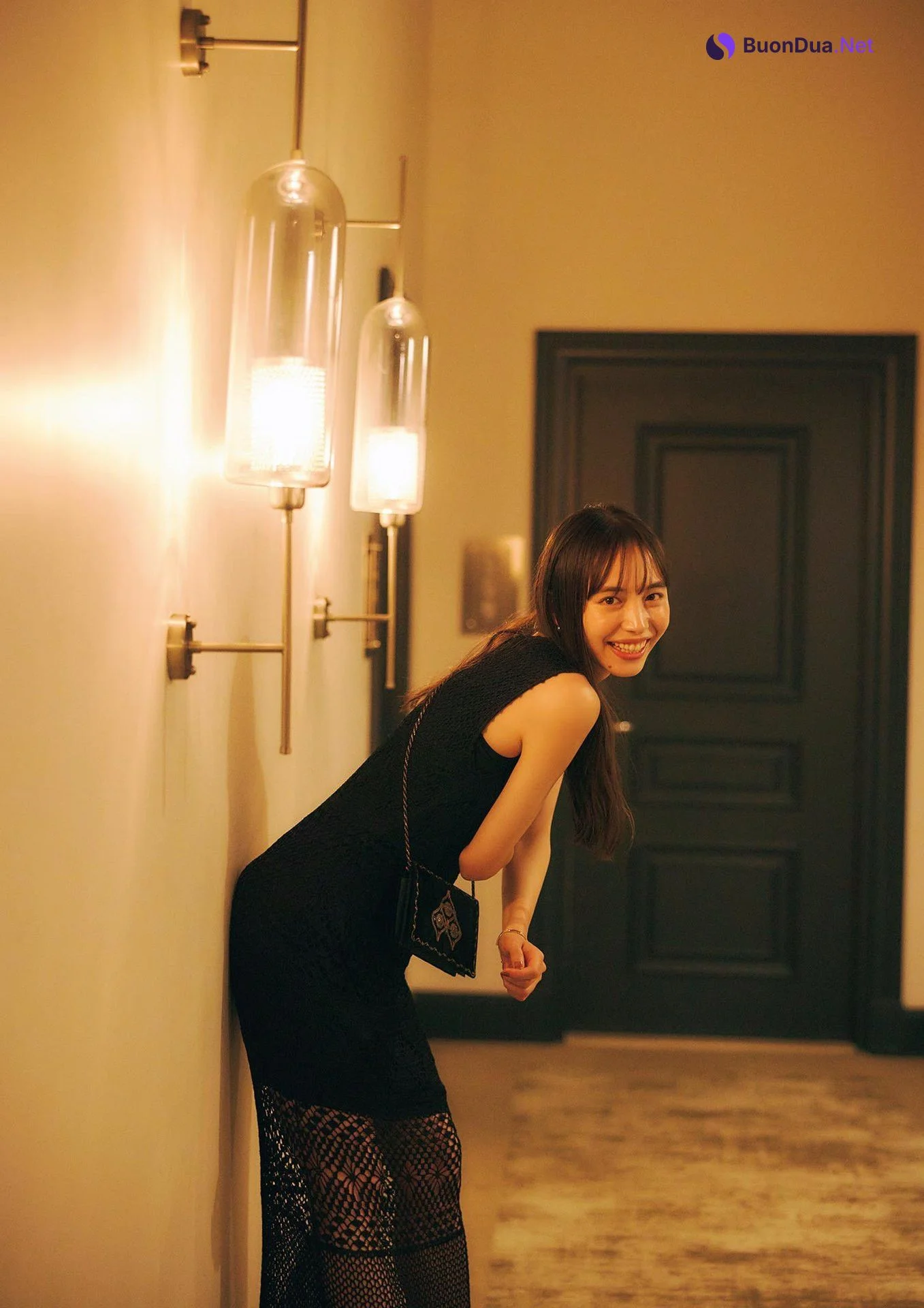 Hiroe Igeta 井桁弘恵, 写真集 「つかのま」 Set.03 - Photo 13