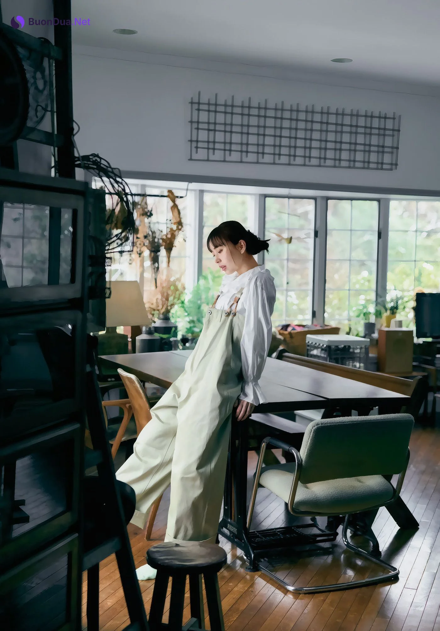 Hiroe Igeta 井桁弘恵, Shonen Magazine 2025 No.25 (週刊少年マガジン 2025年25号) - Photo 7