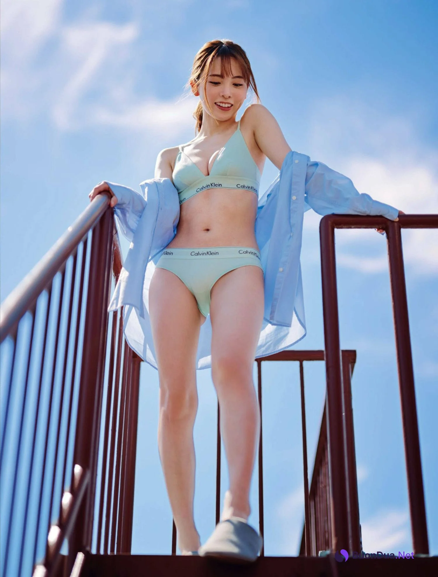 Honoka Nishimura 西村歩乃果, Weekly SPA! 2023.10.31 (週刊SPA! 2023年10月31日号) - Photo 4