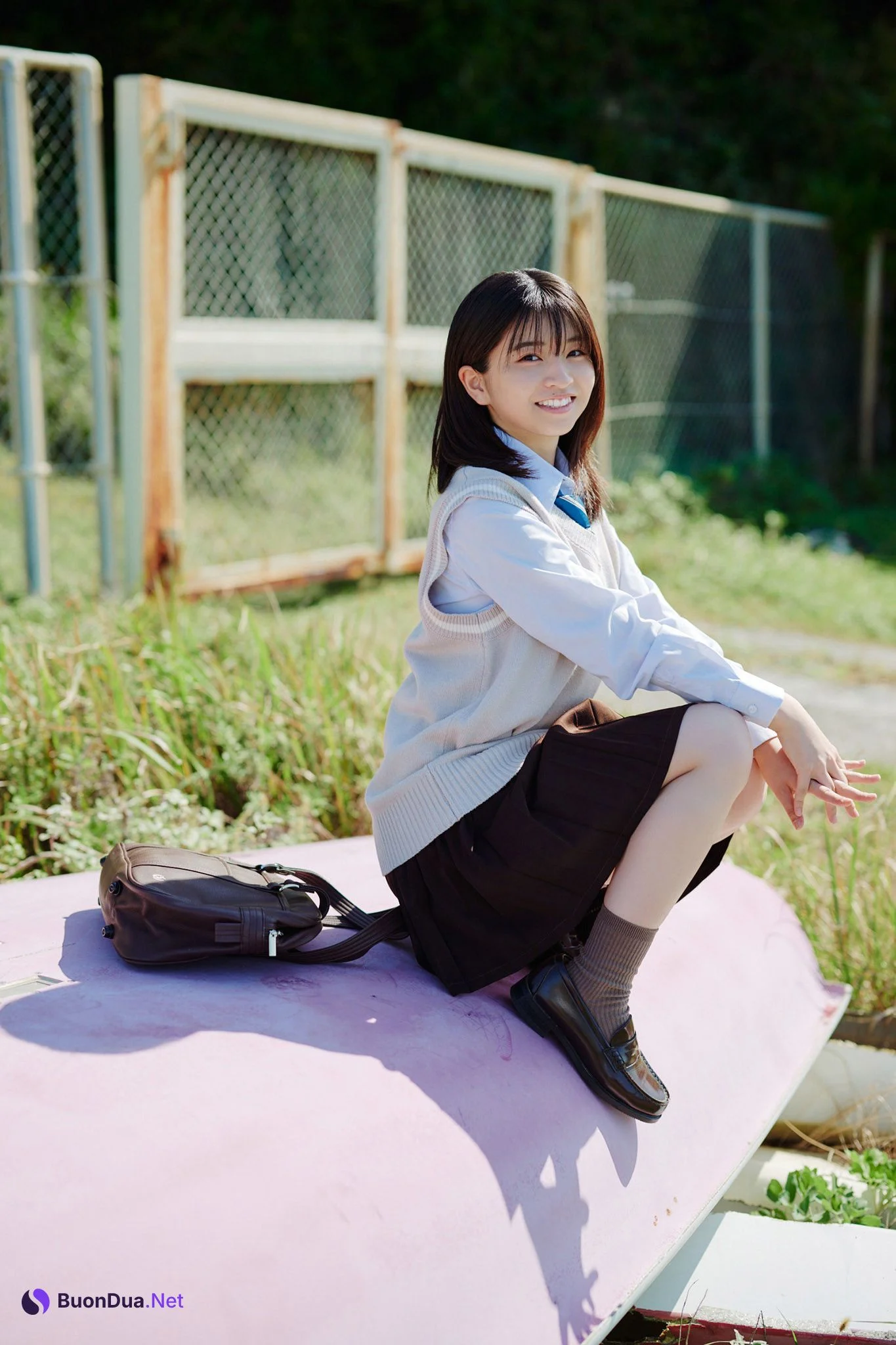 Honoka Sasaki 佐々木ほのか, ヤンマガアザーっす！ YM2023年52号 - Photo 4