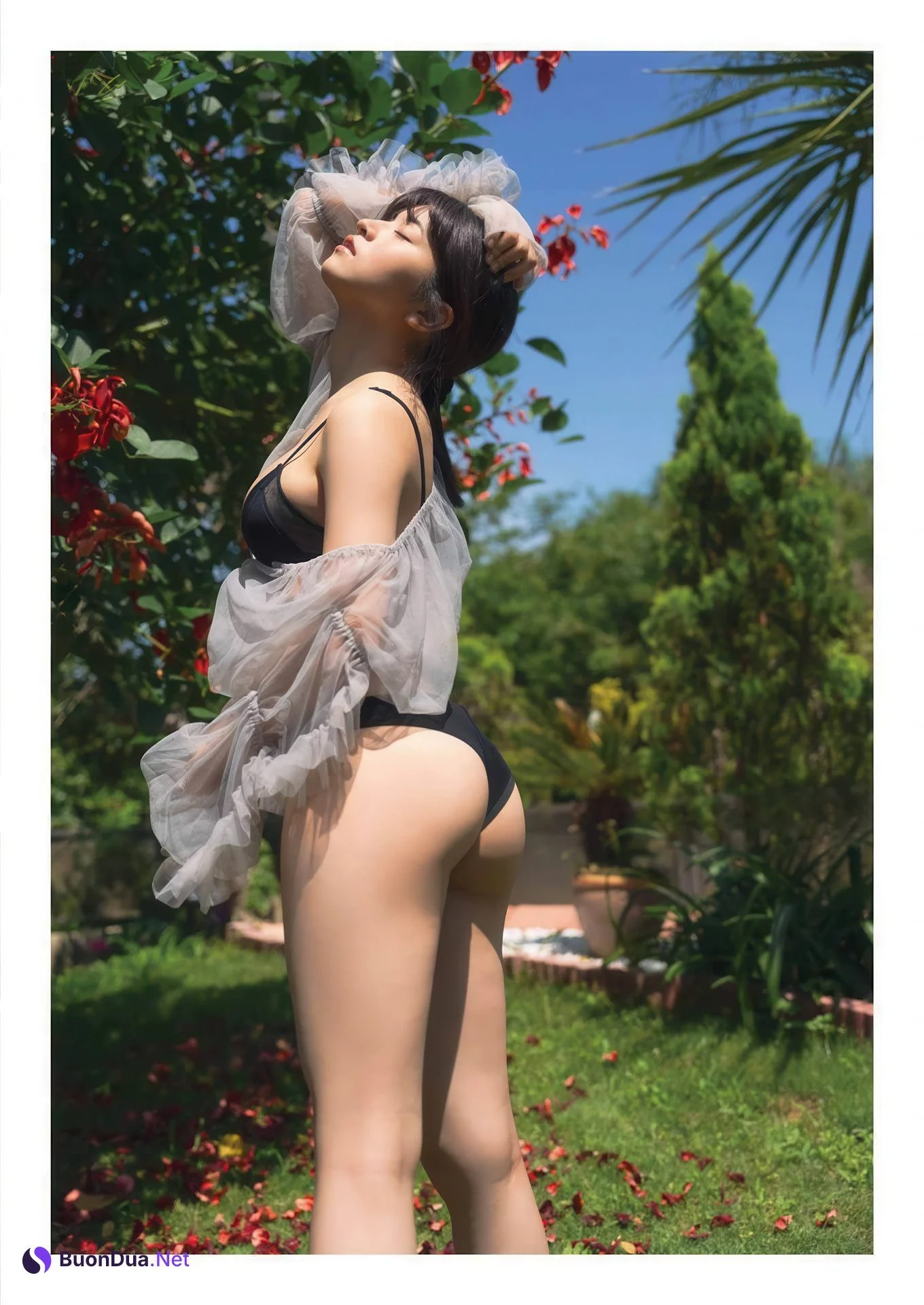 Honoka Sasaki 佐々木ほのか, Young Gangan 2025 No.15 (ヤングガンガン 2025年15号) - Photo 12