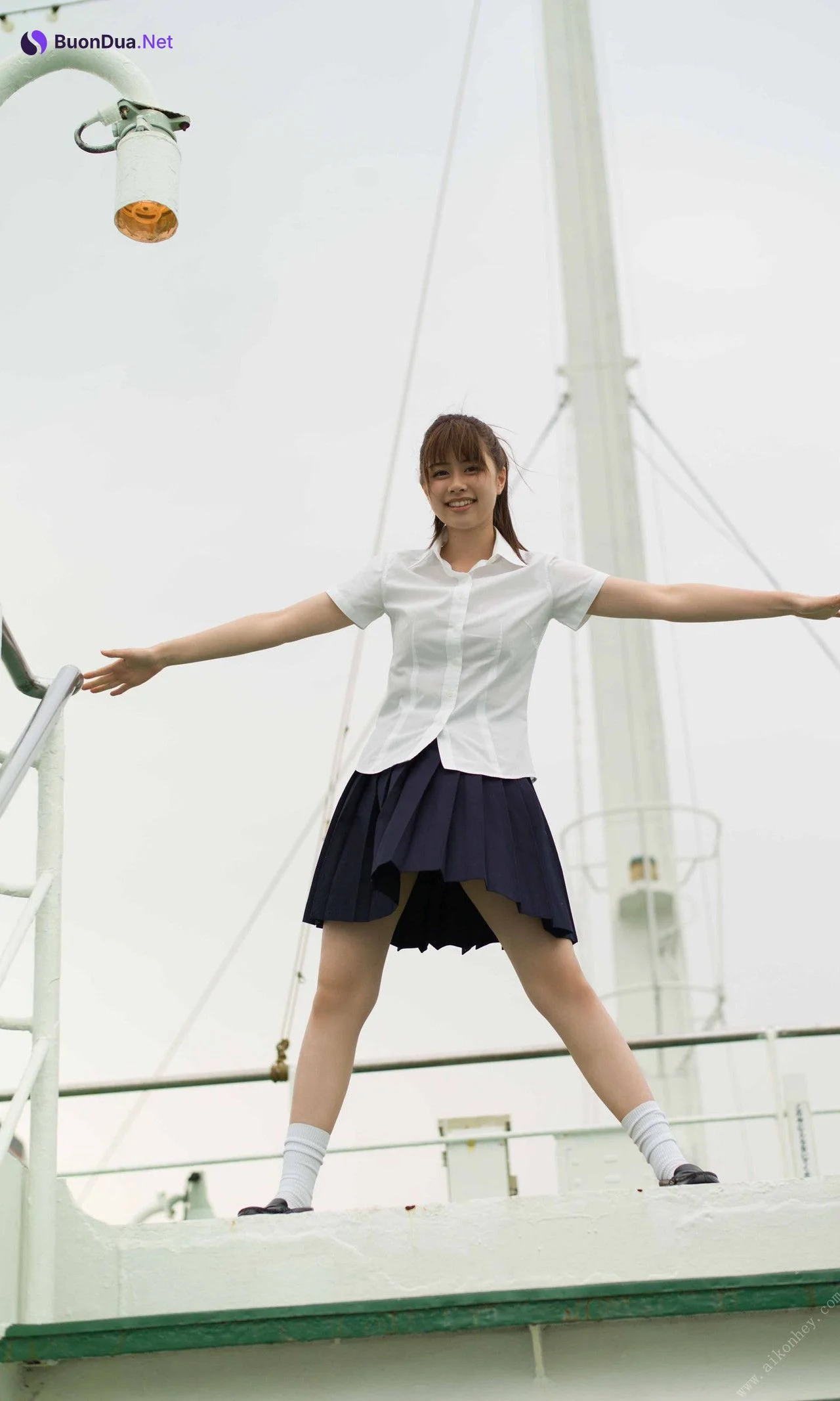 Honoka Wakita 脇田穂乃香, 週プレ Photo Book 海の見える街 Set.02 - Photo 5