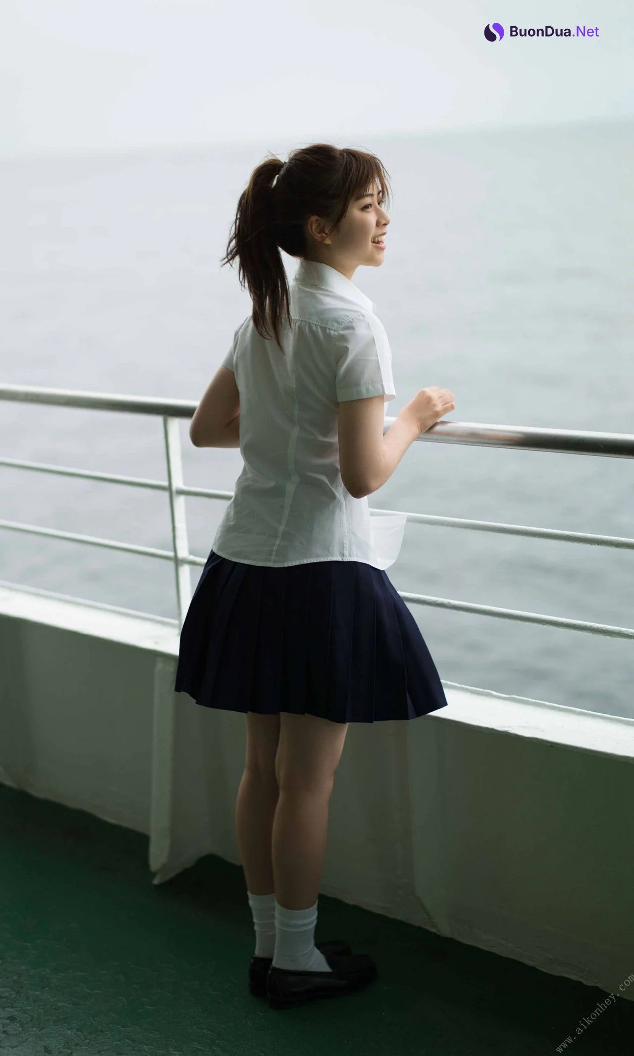 Honoka Wakita 脇田穂乃香, 週プレ Photo Book 海の見える街 Set.02 - Photo 6