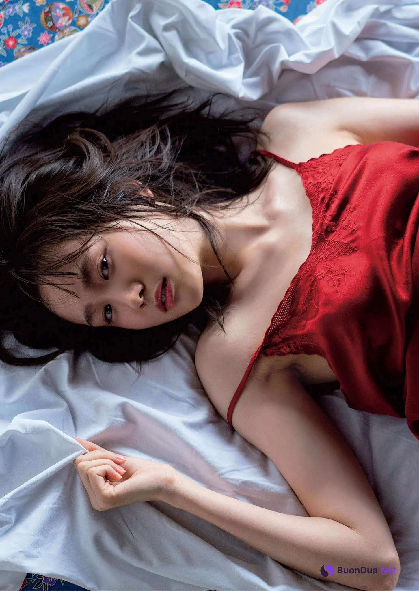 Ichika Osaki 尾碕真花, Weekly Playboy 2021 No.33-34 (週刊プレイボーイ 2021年33-34号) - Photo 5