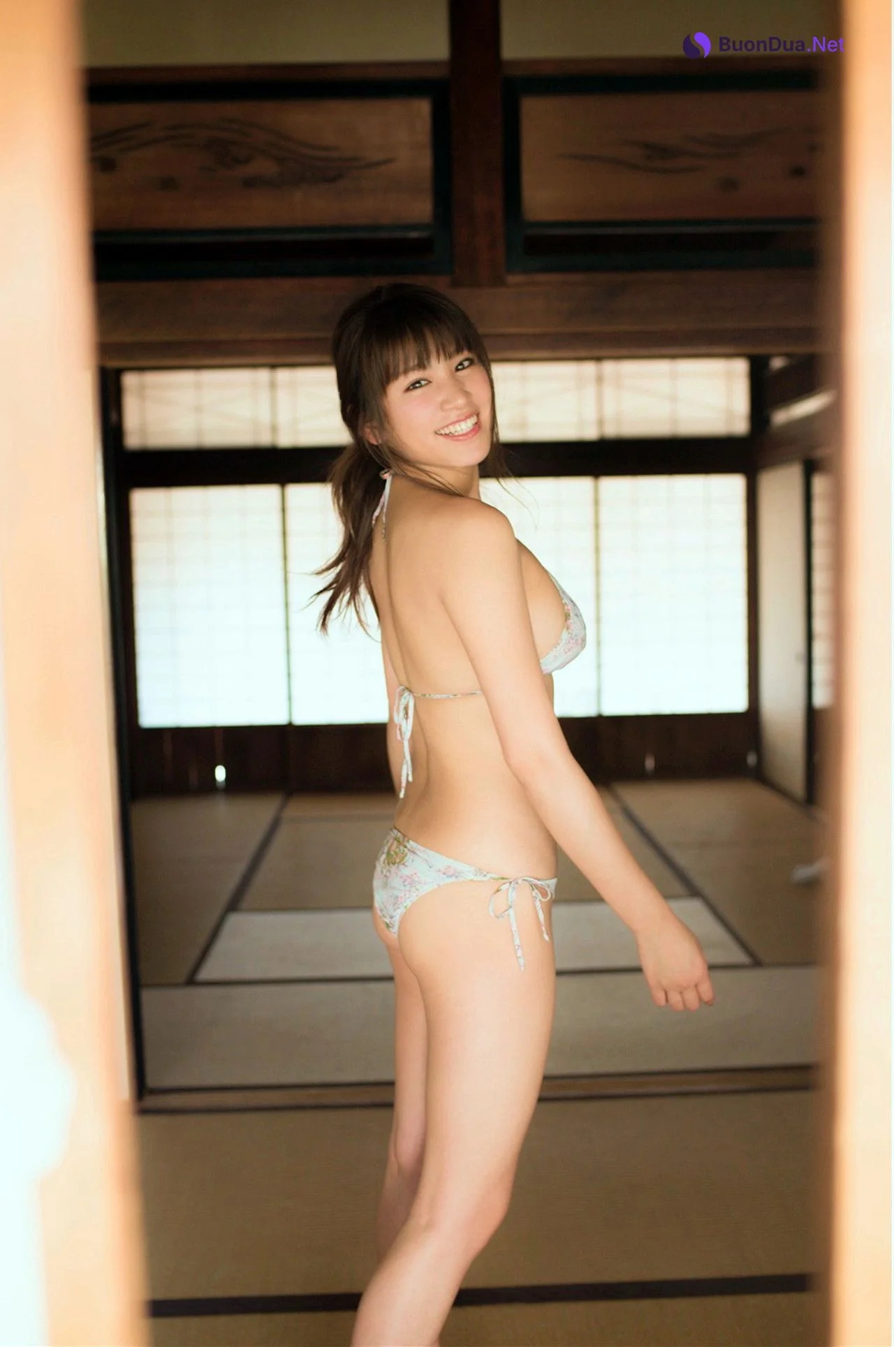 Ikumi Hisamatsu 久松郁実, FLASHデジタル写真集 [桜色ボディ] Set.02 - Photo 10