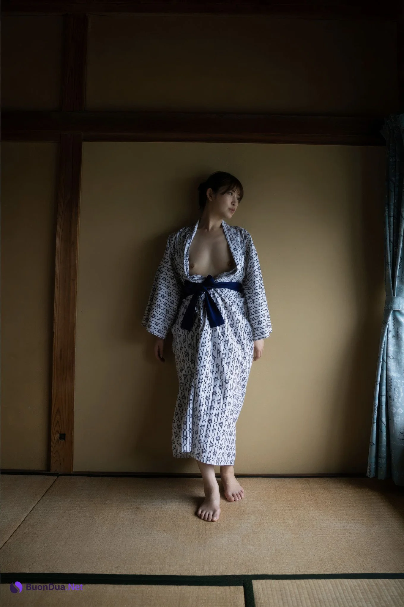 Ikumi Kohinata 小日向郁美, グラビア写真集 「美しいひと」 Set.03 - Photo 5