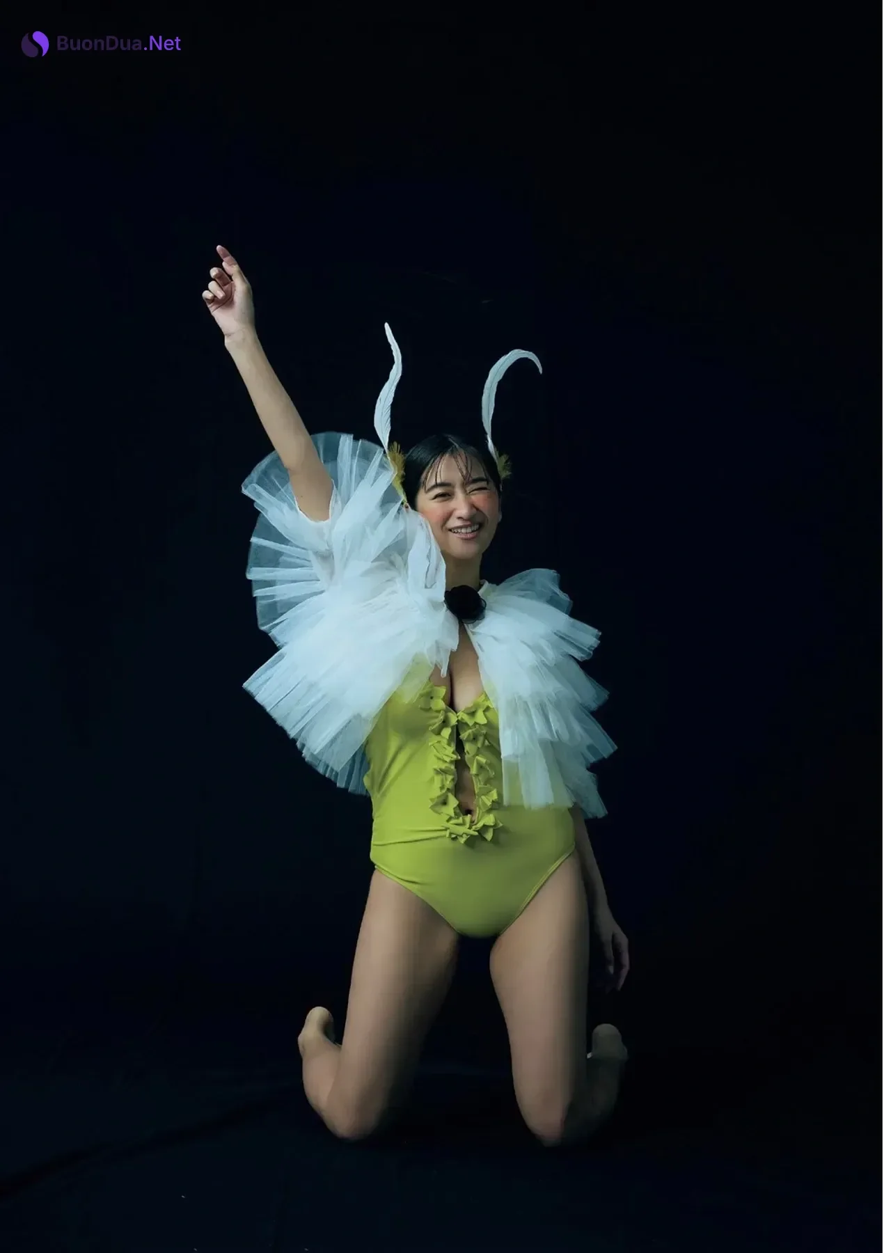 Ina Enohara 榎原依那, B.L.T. 写真集 Monster Round 4 - Photo 14