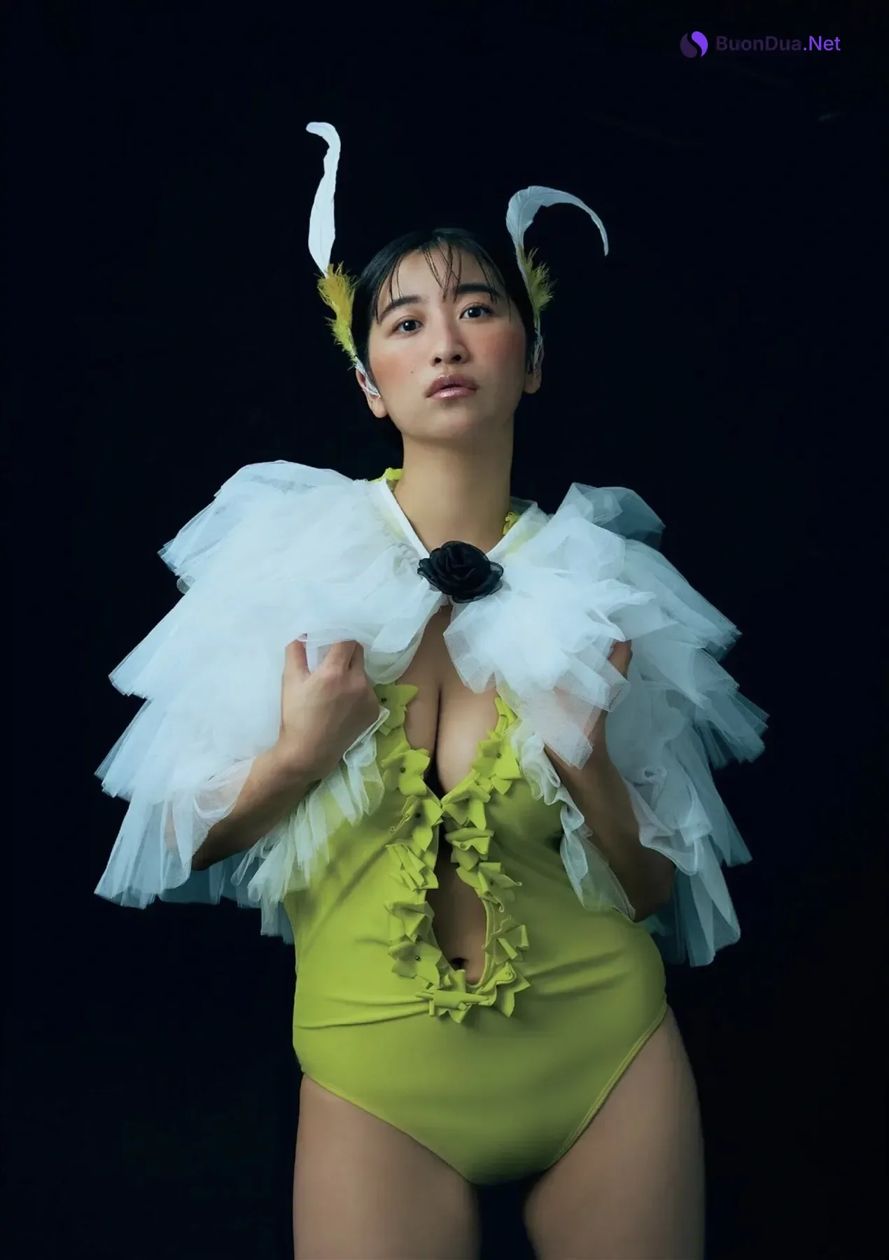 Ina Enohara 榎原依那, B.L.T. 写真集 Monster Round 4 - Photo 15