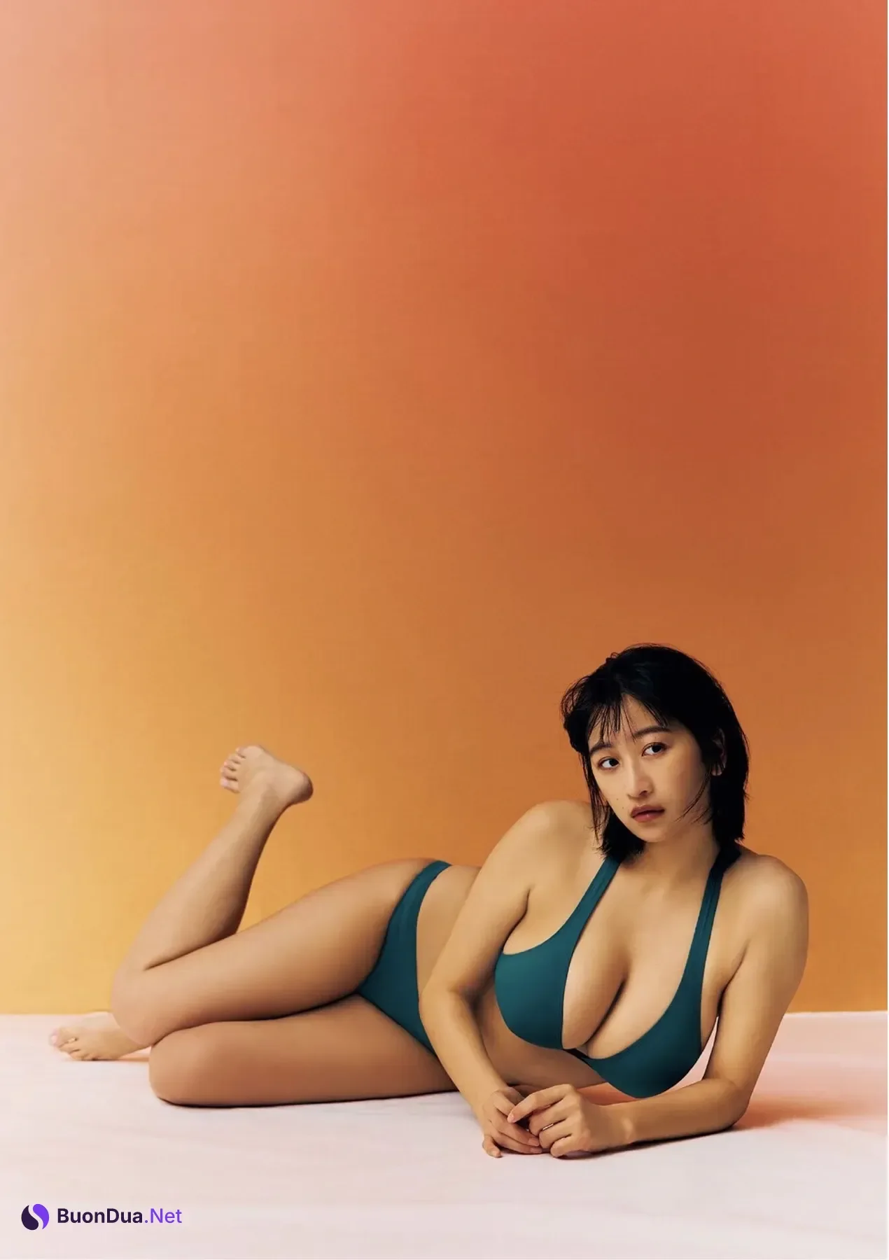 Ina Enohara 榎原依那, B.L.T. 写真集 Monster Round 4 - Photo 3