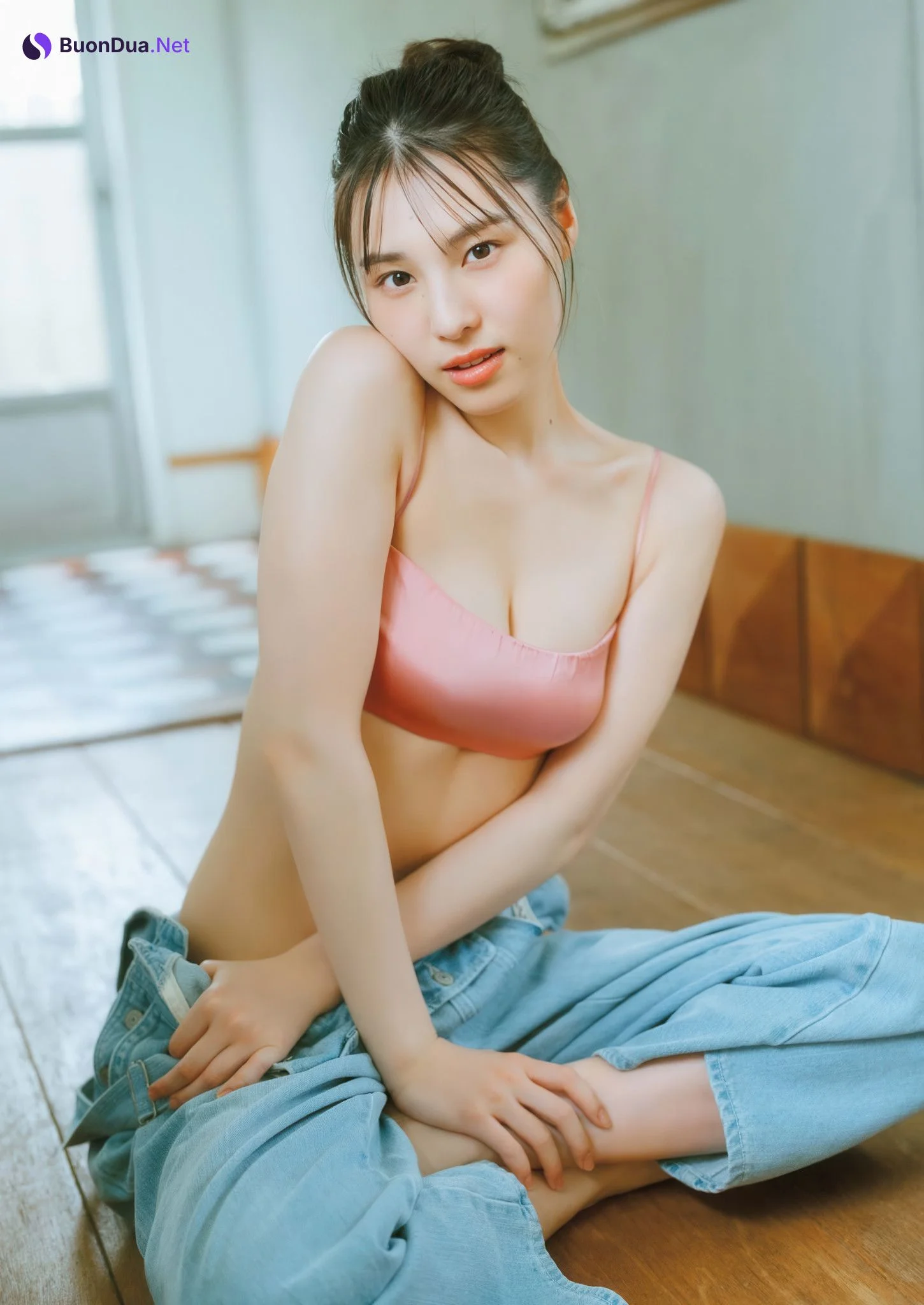 Iori Sagara 相楽伊織, Big Comic Spirits 2025 No.32 (ビッグコミックスピリッツ 2025年32号) - Photo 12