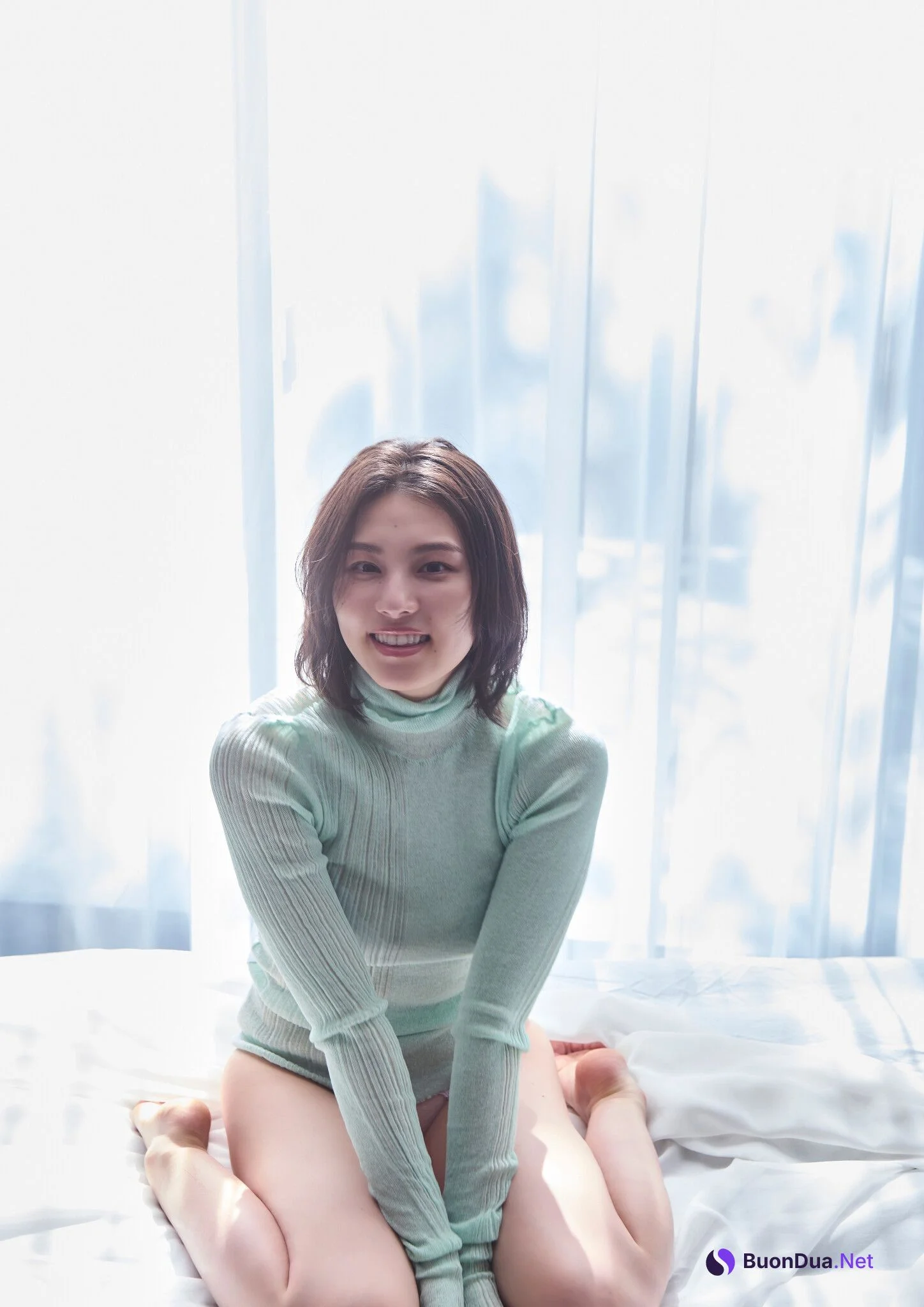 Iori Sagara 相楽伊織, BUBKAデジタル写真集 「背中から抱きしめて」 Set.01 - 照片 4