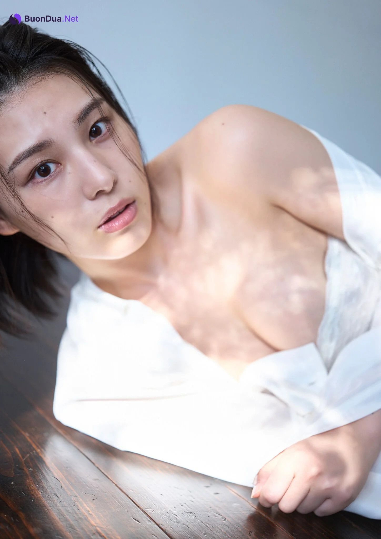 Iori Sagara 相楽伊織, BUBKAデジタル写真集 「背中から抱きしめて」 Set.02 - 写真 16