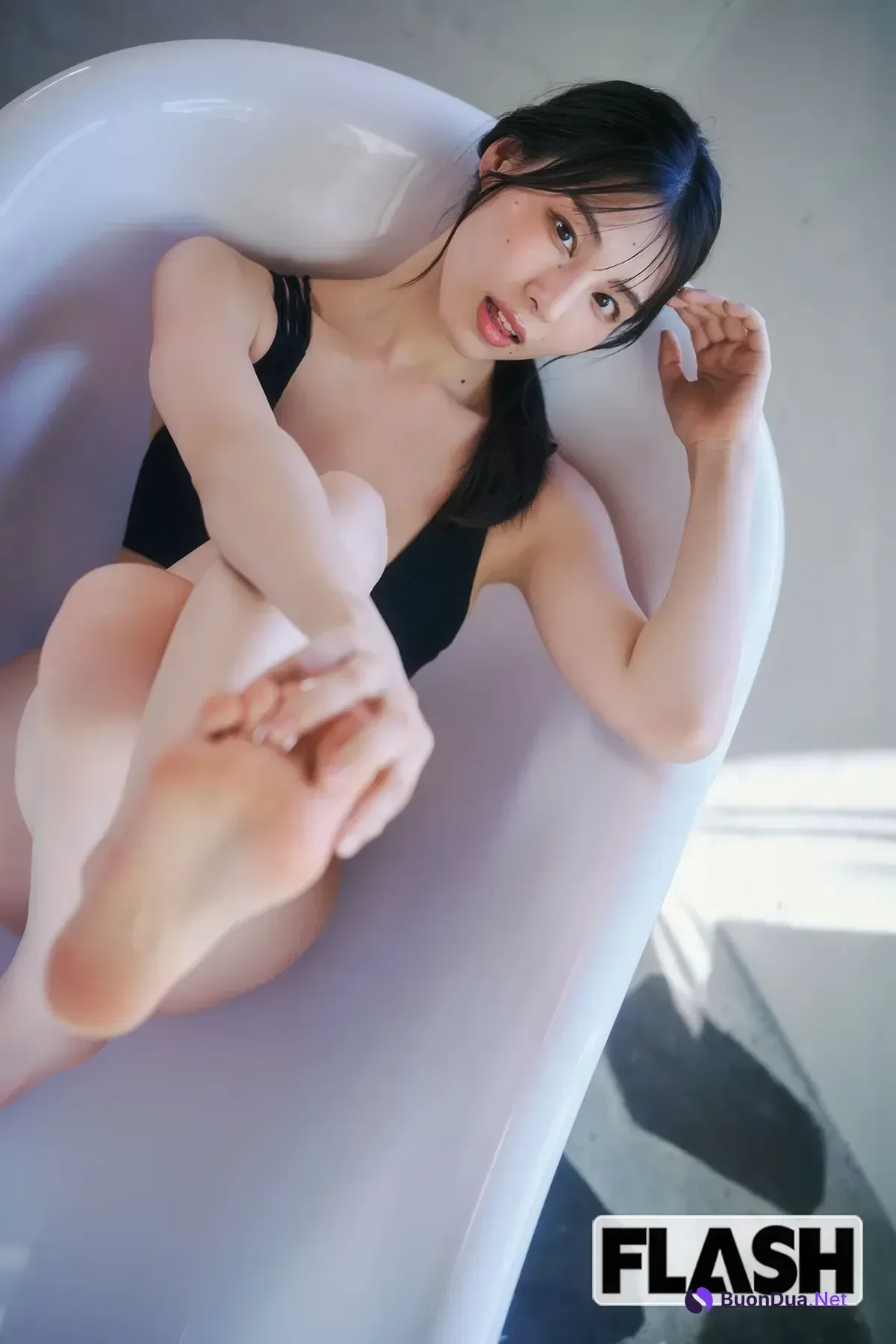Iori Sagara 相楽伊織, FLASH 2025.11.04 (フラッシュ 2025年11月4日号) - Photo 20