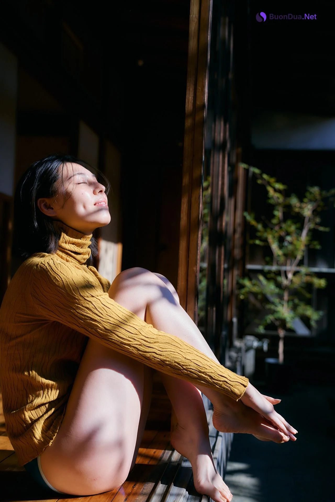Iori Sagara 相楽伊織, FLASHデジタル写真集 [Blue-Halation] Set.01 - Photo 3
