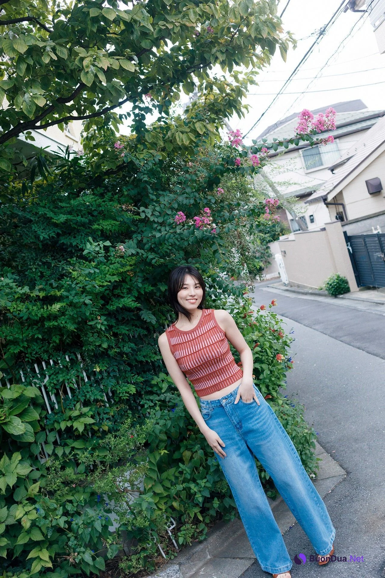 Iori Sagara 相楽伊織, FLASHデジタル写真集 「隣には君がいた」 Set.01 - Photo 2