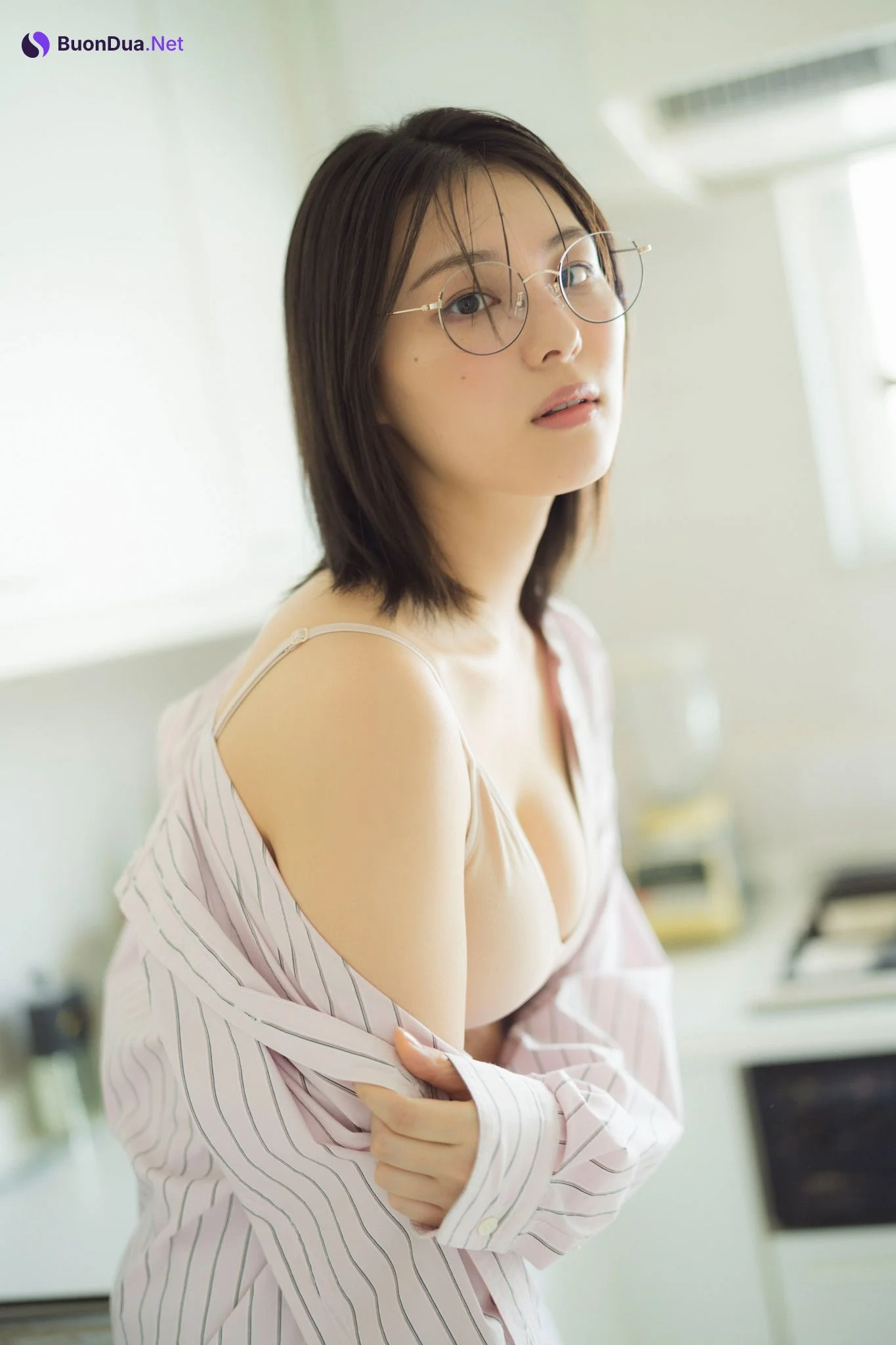 Iori Sagara 相楽伊織, FRIDAYデジタル写真集 「のぞいてみる？」 Set.01 - Photo 2