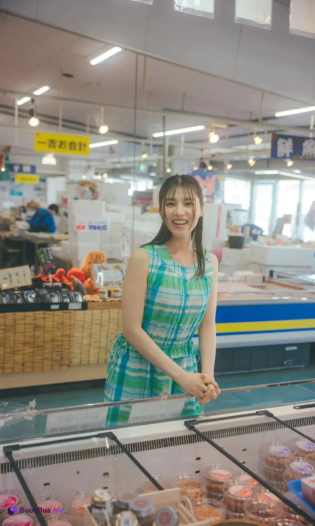 Iori Sagara 相楽伊織, 写真集 「more and more」 - Photo 6