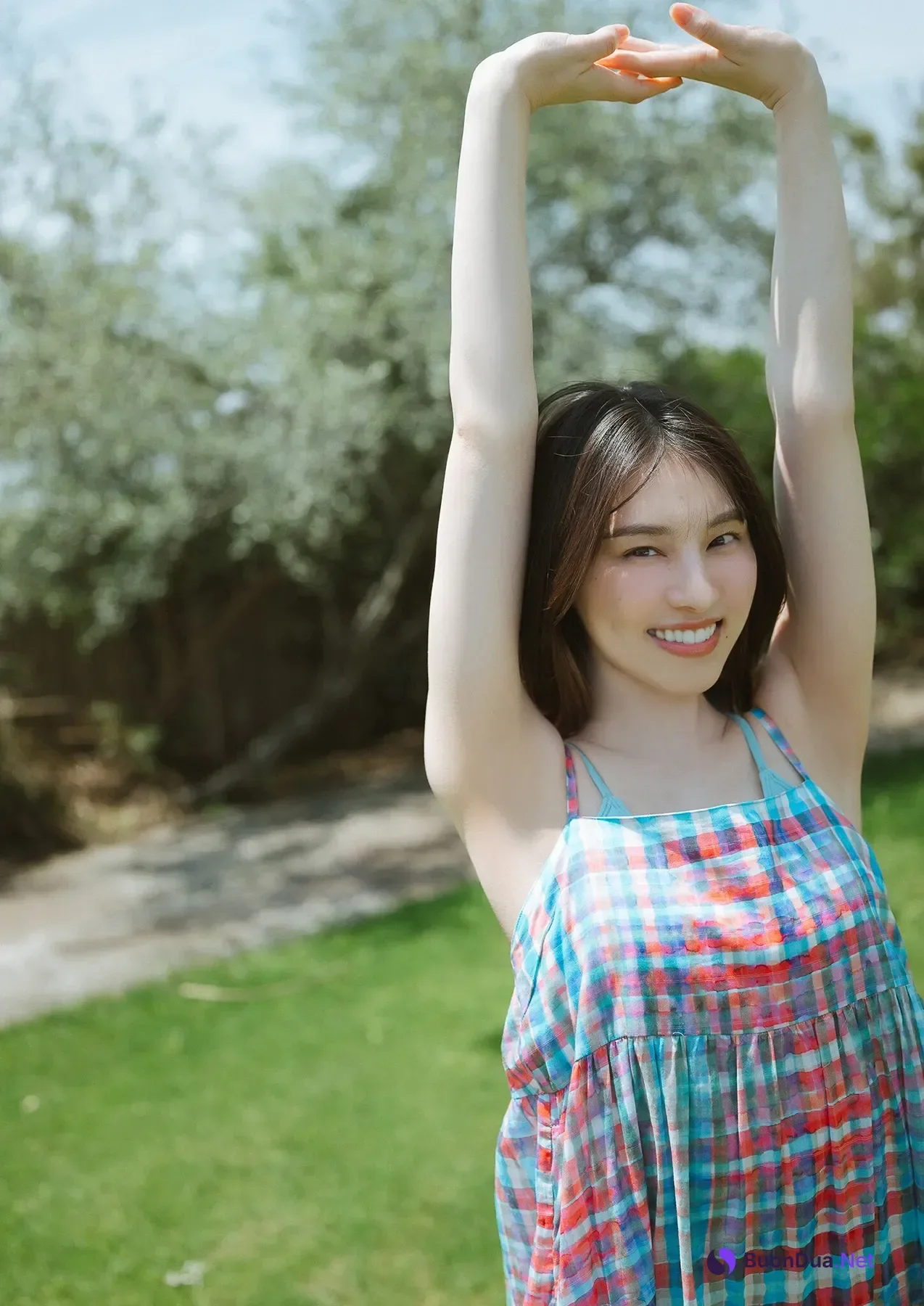 Iori Sagara 相楽伊織, 写真集 スピサン グラビアフォトブック 「Summer Vibes」 - Photo 2