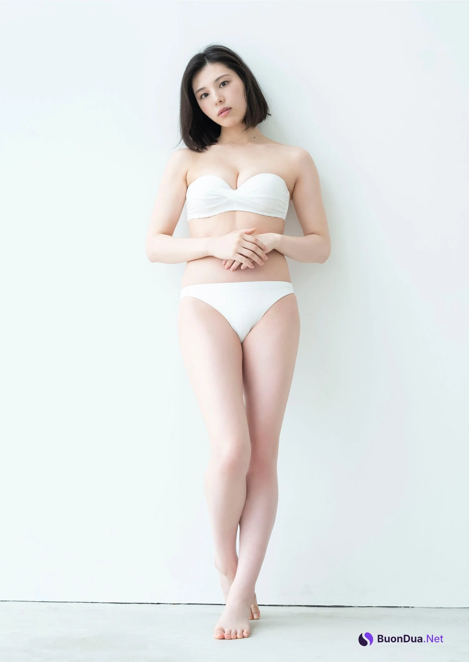 Iori Sagara 相楽伊織, デジタル限定 YJ Photo Book 「Marguerite」 Set.01 - Photo 2