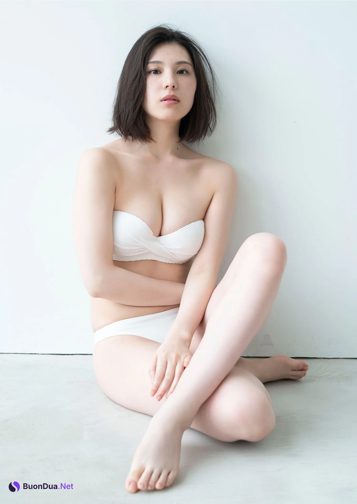 Iori Sagara 相楽伊織, デジタル限定 YJ Photo Book 「Marguerite」 Set.01 - Photo 4