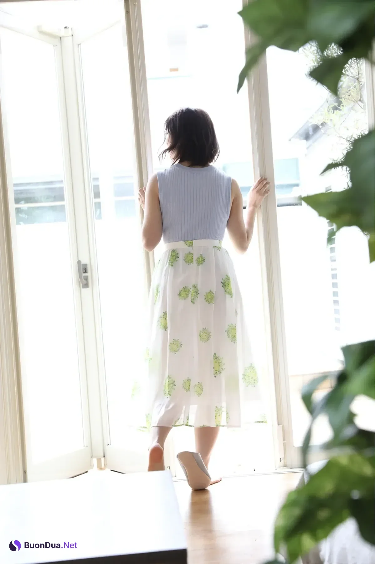 Iroha Yanagi 柳いろは, 写真集 「人妻のイ・ロ・ハ」 - Photo 5
