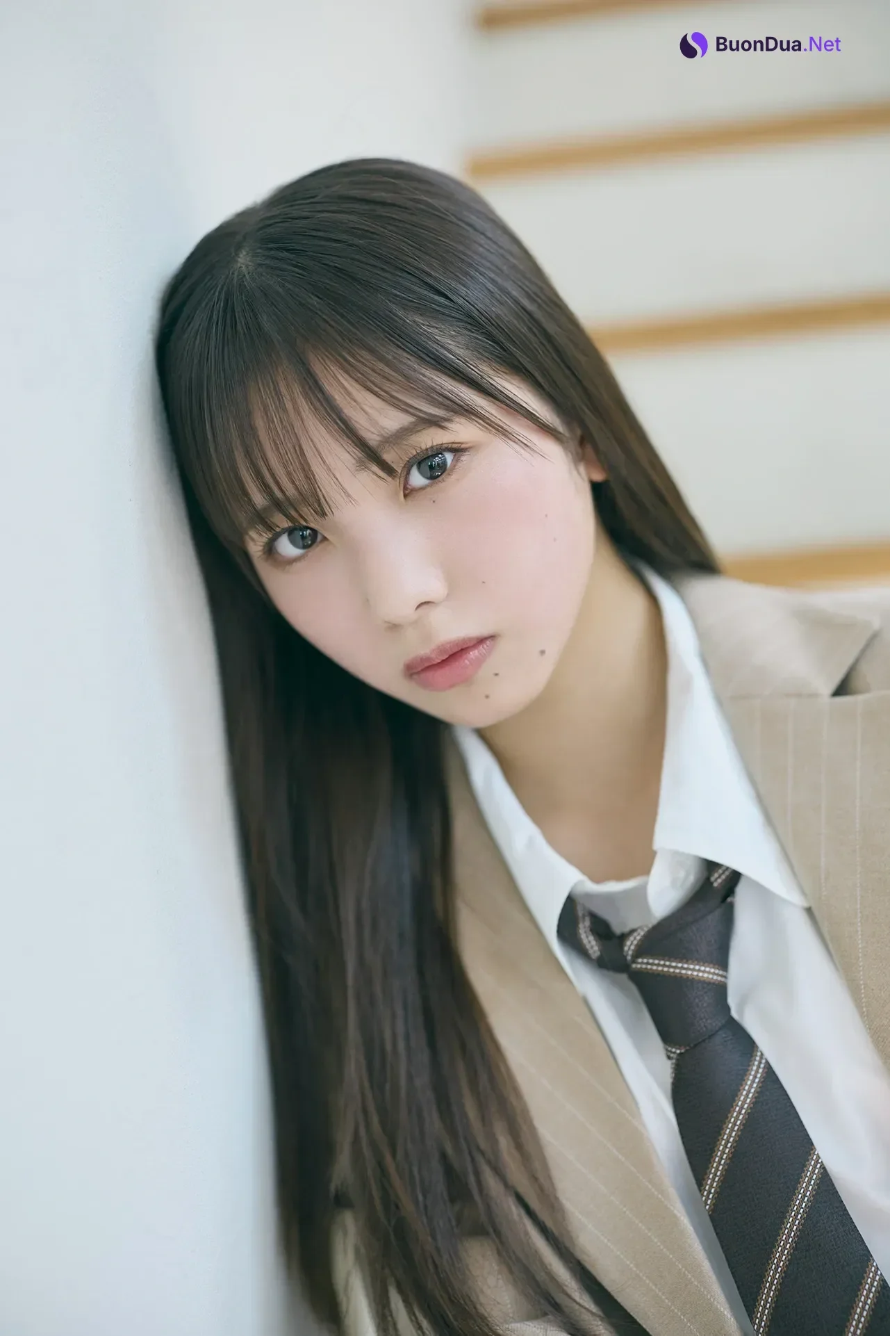 Izuki Shimoda 下田衣珠季, Young Magazine 2025 No.44 (ヤングマガジン 2025年44号) - Photo 15