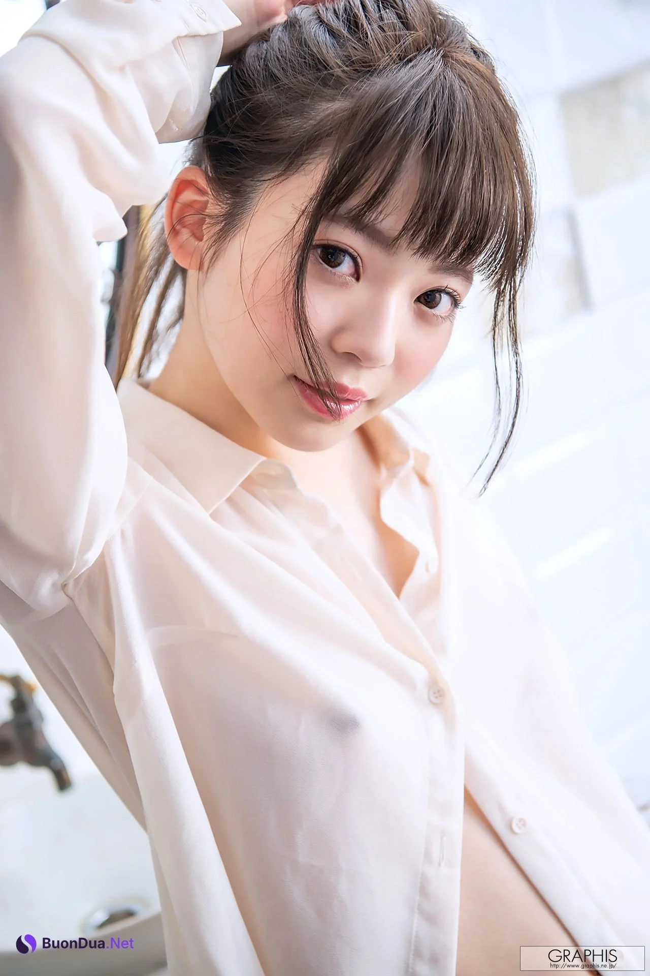 Izuna Maki 槙いずな, Graphis First Gravure 初脫ぎ娘 Vol.05 - Photo 4
