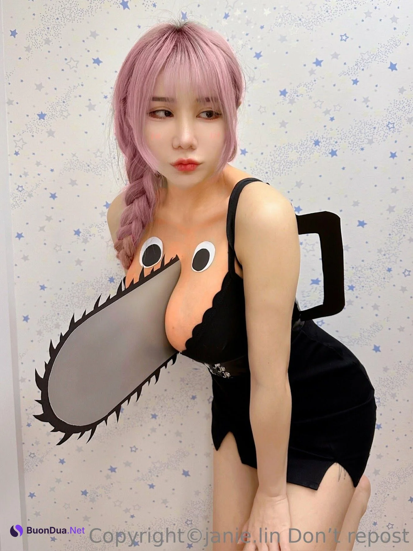 JANiE 泥泥 – 北捷手扶梯驚現爆乳妹「超大尺寸」緩緩上升，男性旅客塞爆「泥泥學姐大膽自拍」 - 사진 377