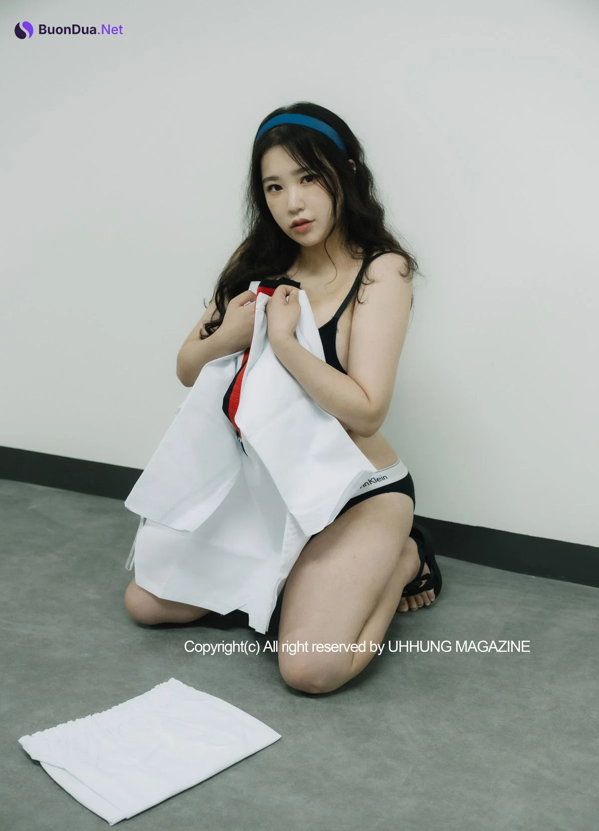 Jenn 젠, UHHUNG Magazine Vol.01 Taekwondo Set.01 - Photo 12