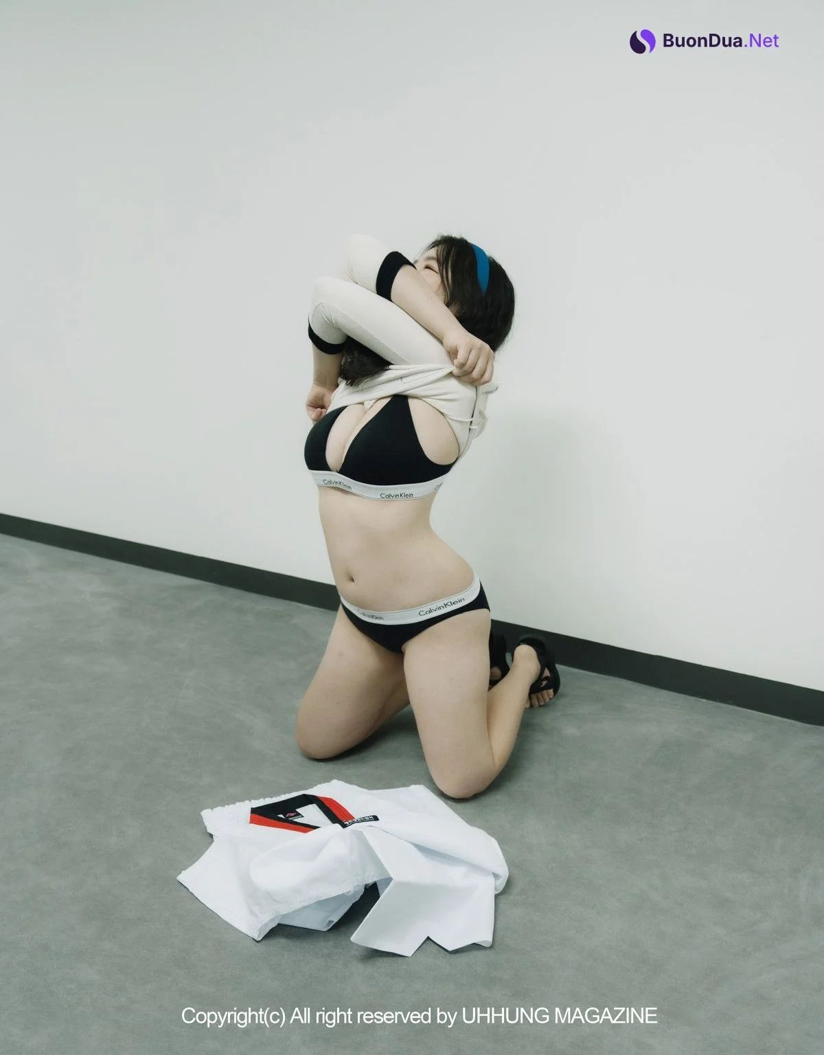 Jenn 젠, UHHUNG Magazine Vol.01 Taekwondo Set.01 - Photo 18