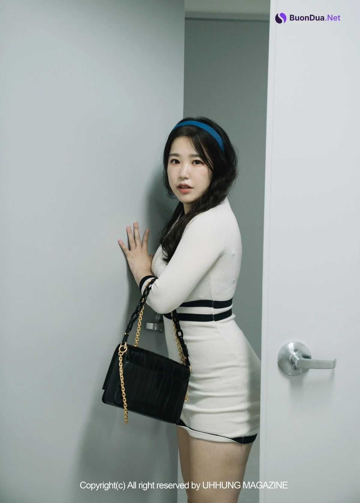 Jenn 젠, UHHUNG Magazine Vol.01 Taekwondo Set.01 - Photo 2