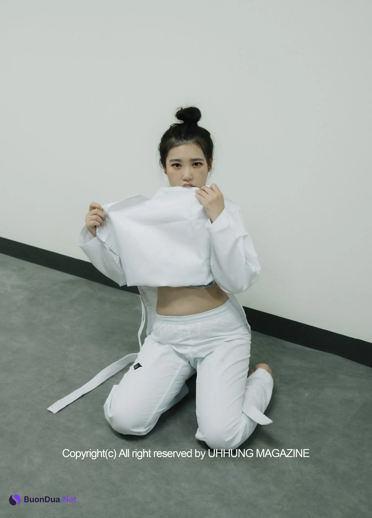 Jenn 젠, UHHUNG Magazine Vol.01 Taekwondo Set.02 - Photo 3